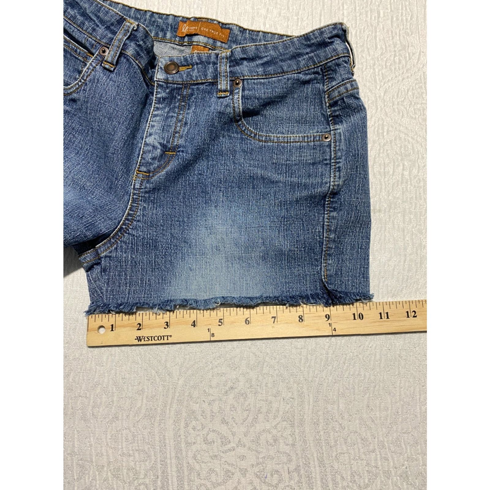 Lee Lee Womens 28 Denim Cut-Off Shorts Distressed Stretch 2.5in Inseam Summer Casual Jeans Converted Jorts Blue"} Size 28" / US 6 / IT 42 - 6 Thumbnail