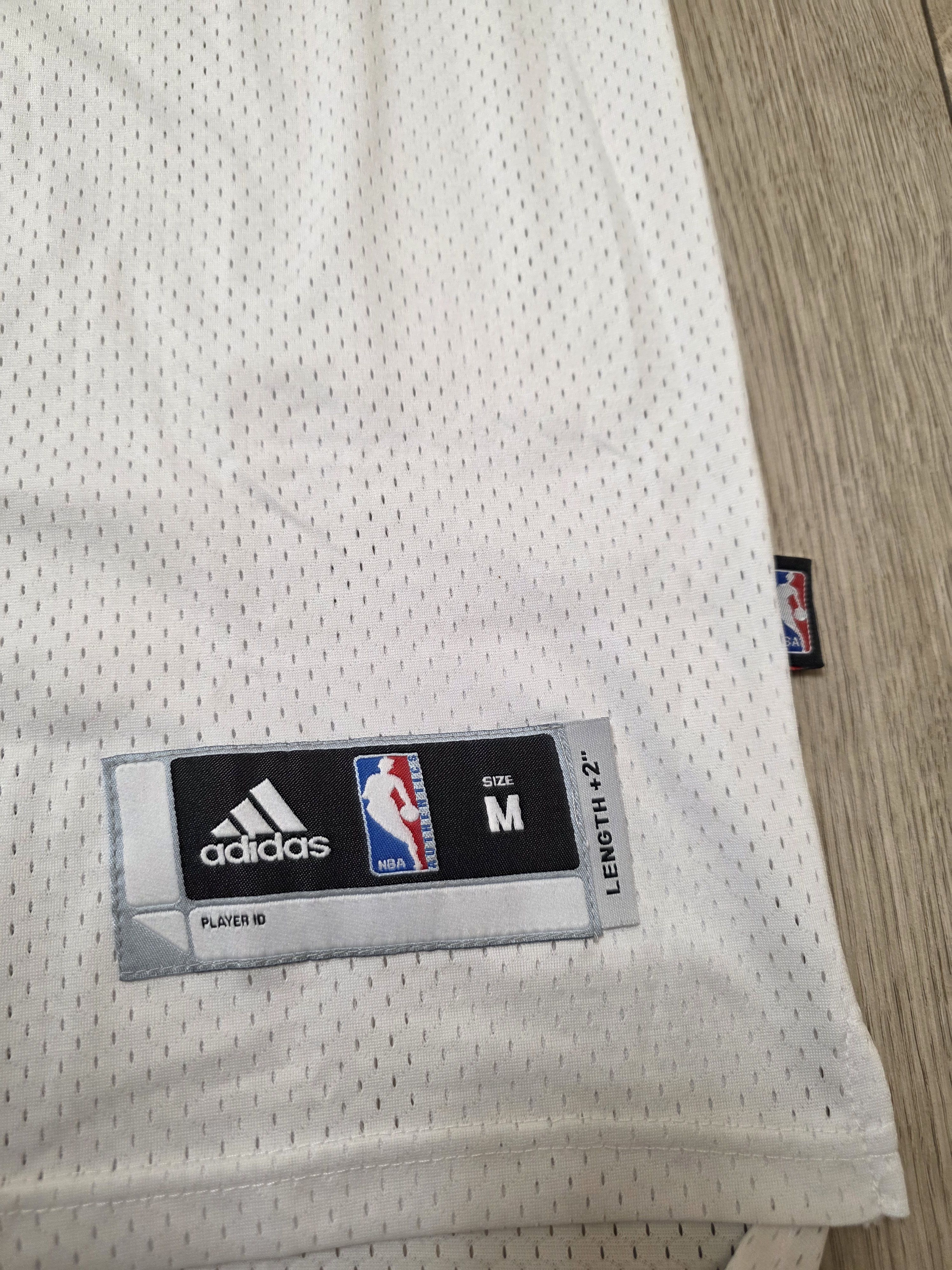 Adidas BOSTON CELTICS JERSEY RONDO 9 JERSEY BASKETBALL SHIRT Size US M / EU 48-50 / 2 - 5 Thumbnail