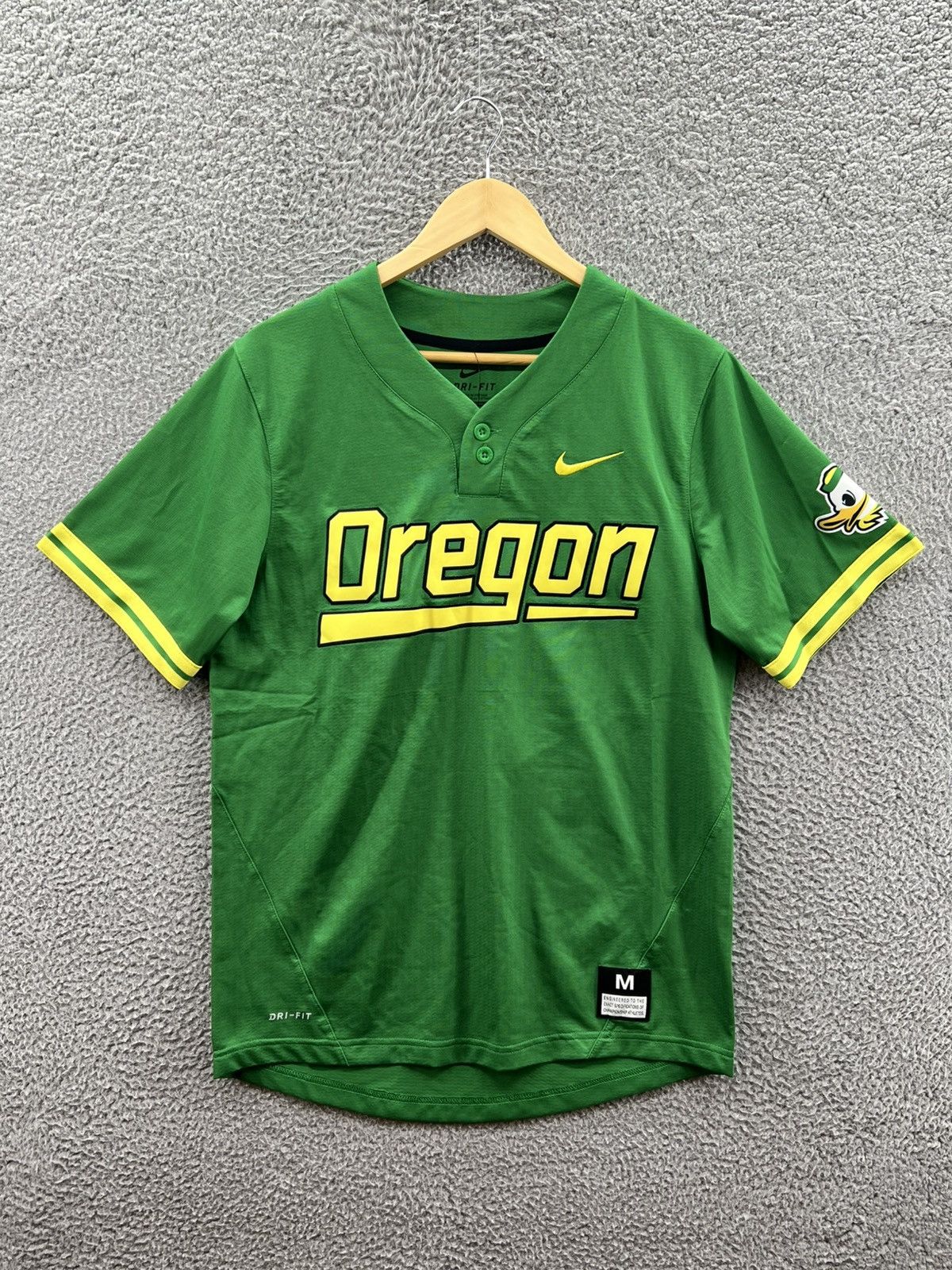 Nike Men's Green Oregon Ducks NIL Button Baseball Jersey