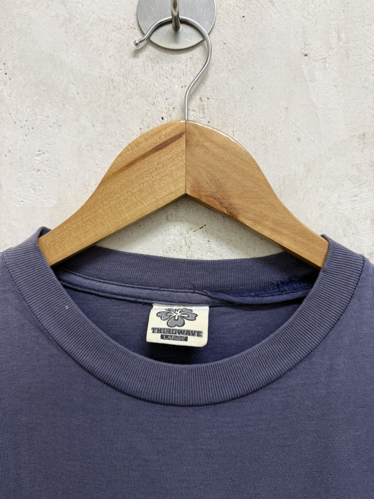 Vintage Thrashed Faded Thirdwave Surf Riding Hawaii Tees Size US M / EU 48-50 / 2 - 6 Thumbnail