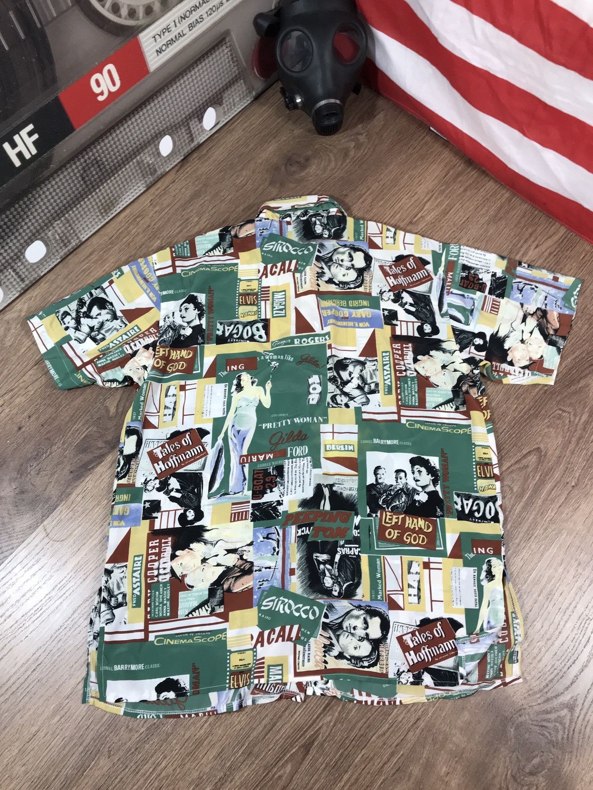 Vintage Vintage 90s ART Movie Logo Hawaiian Shirt Streetwear Style Size US S / EU 44-46 / 1 - 12 Thumbnail