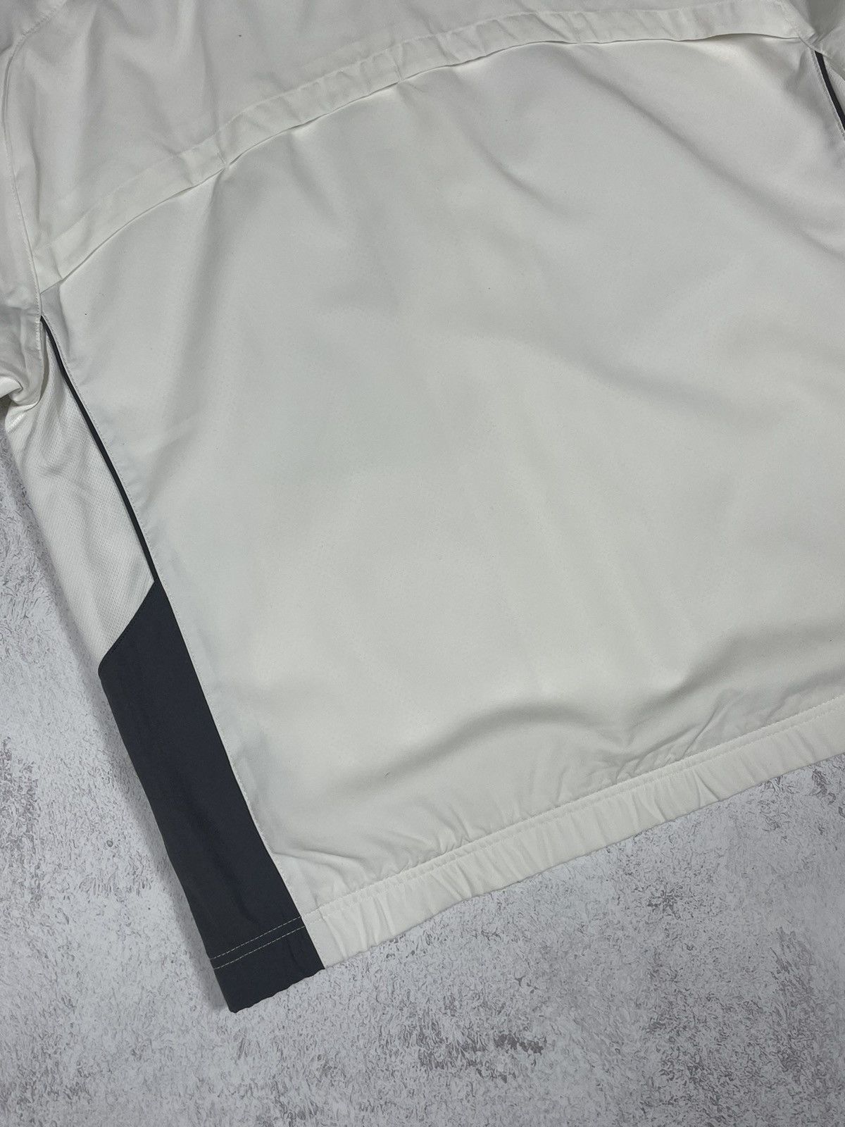 Vintage Nike Vintage Light Jacket Zip Small Swoosh L Size US L / EU 52-54 / 3 - 7 Thumbnail