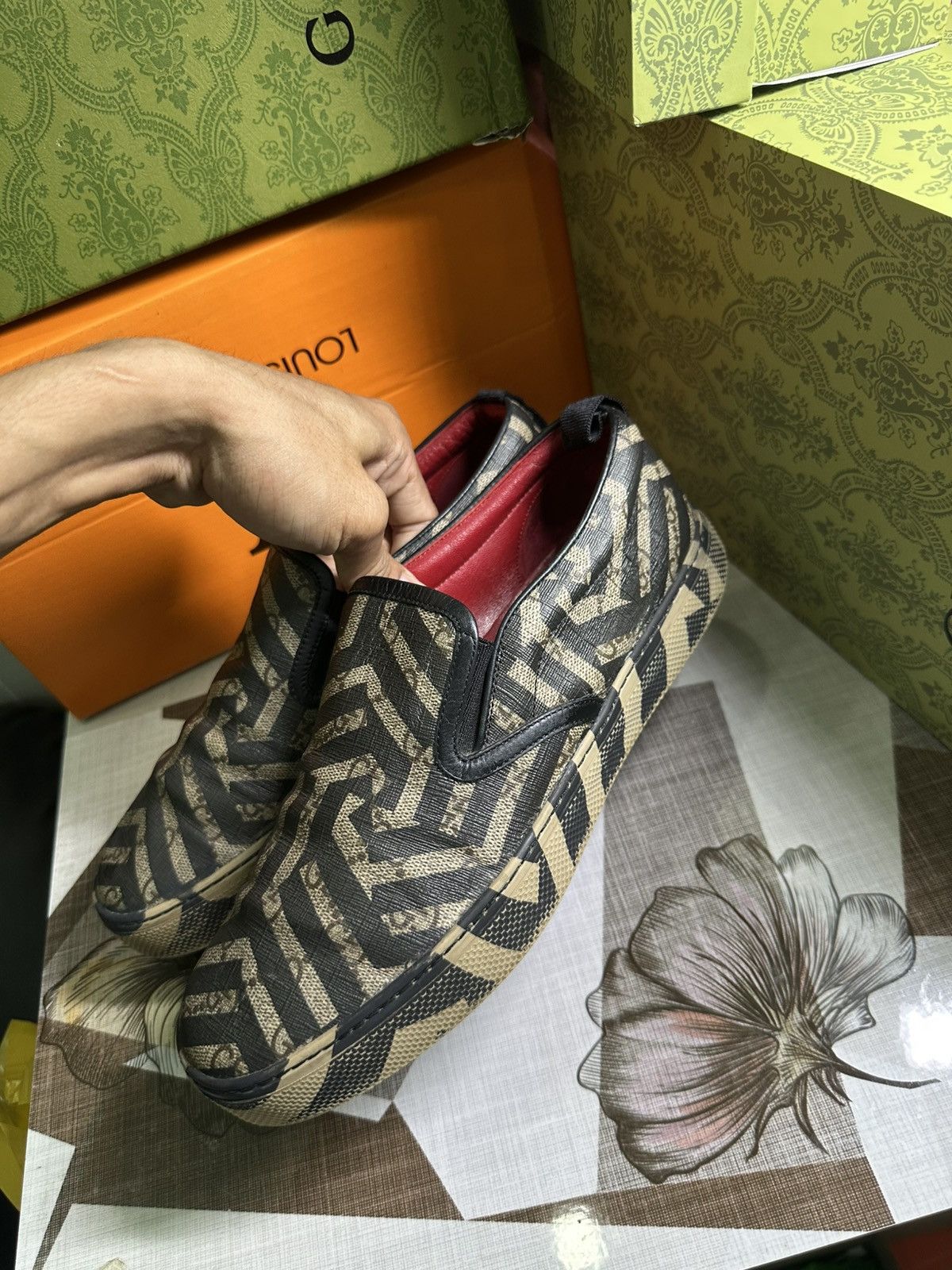 Gucci Gucci slip on Size US 6 / EU 39 - 2 Thumbnail