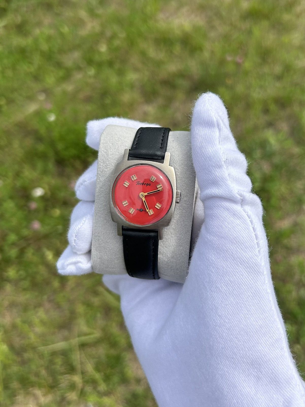 Vintage Vintage Watch Pobeda Small Mechanical USSR Authentic 1950s Size ONE SIZE - 2 Thumbnail
