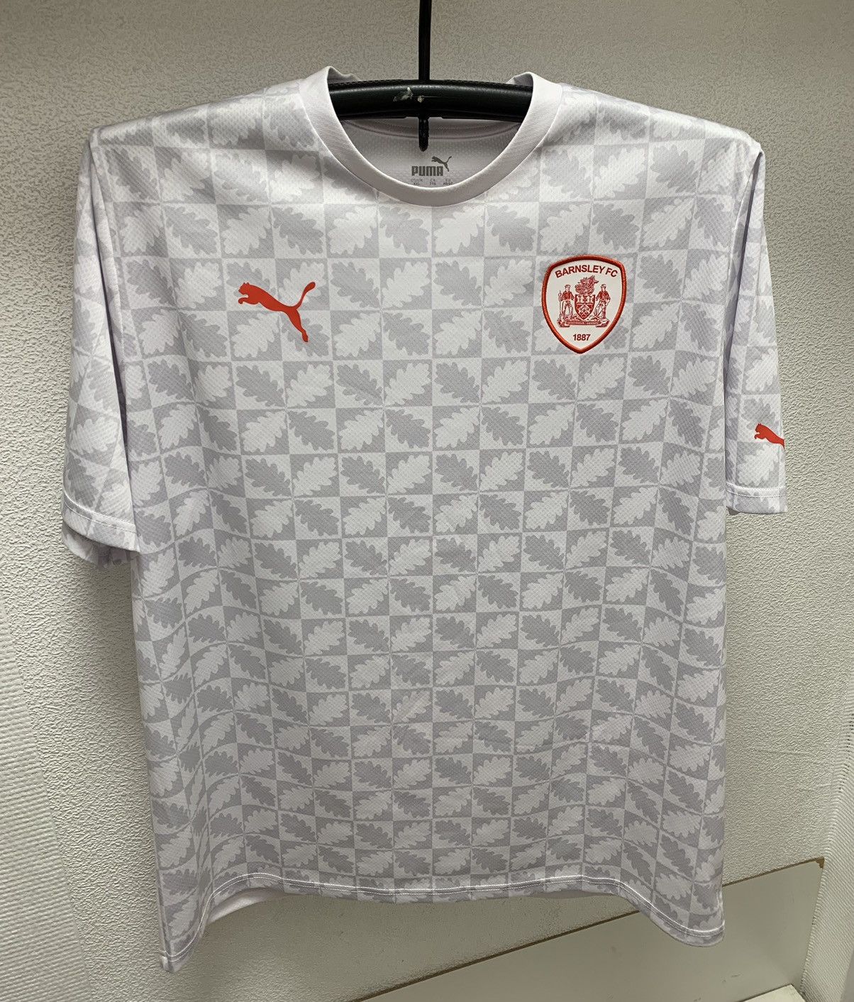Puma Barnsley puma soccer jersey xxl 2xl soccer jersey Size US XXL / EU 58 / 5 - 1 Thumbnail