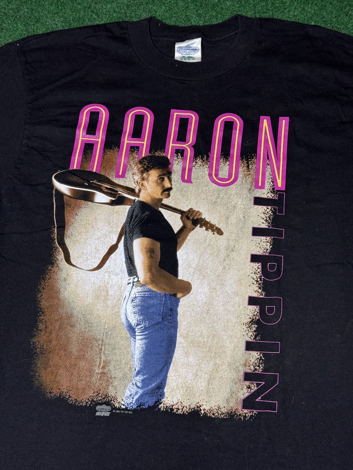 Band Tees × Vintage Vintage 90s Aaron Tippin Looking Back Twink LGBTQ T Shirt Size US L / EU 52-54 / 3 - 2 Thumbnail
