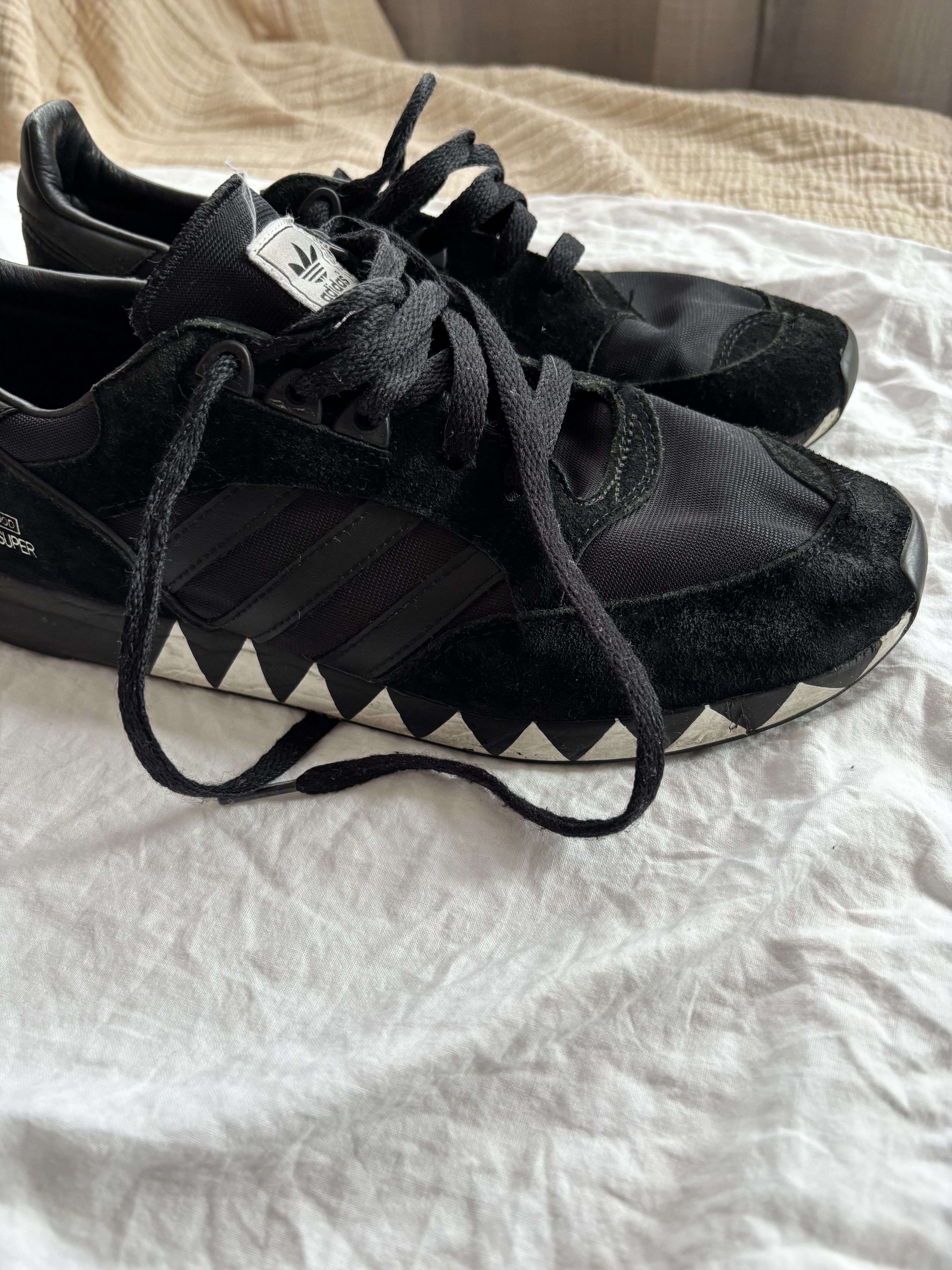 Adidas × Neighborhood Adidas x Neighborhood NH Boston Super Size US 9.5 / EU 42-43 - 3 Thumbnail