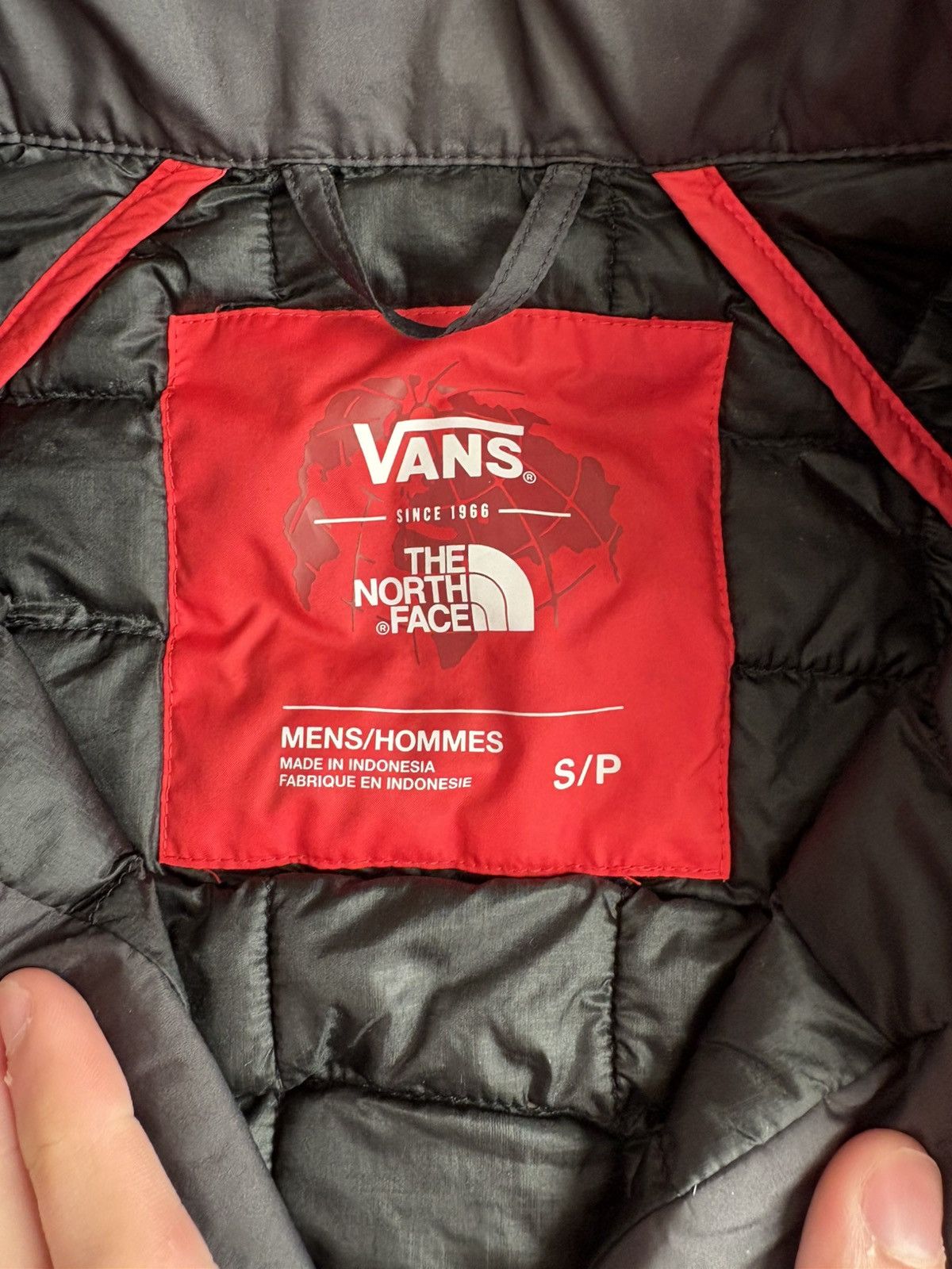 The North Face × Vans The North Face x Vans Torrey Thermoball Coach Jacket Size US S / EU 44-46 / 1 - 4 Thumbnail