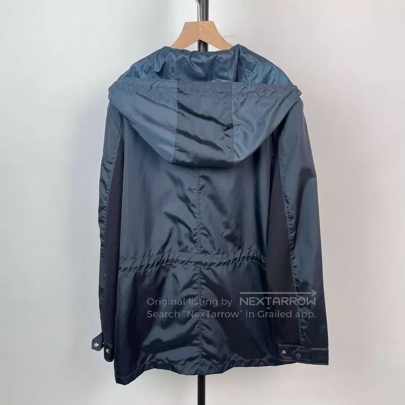 Louis Vuitton Louis Vuitton Dark blue color-block hooded assault jacket Size US L / EU 52-54 / 3 - 2 Thumbnail