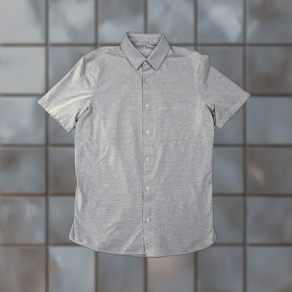 Lululemon Lululemon Shirt Mens Small Blue Short Sleeve Button Up Performance Lightweight Size US S / EU 44-46 / 1 - 1 Thumbnail