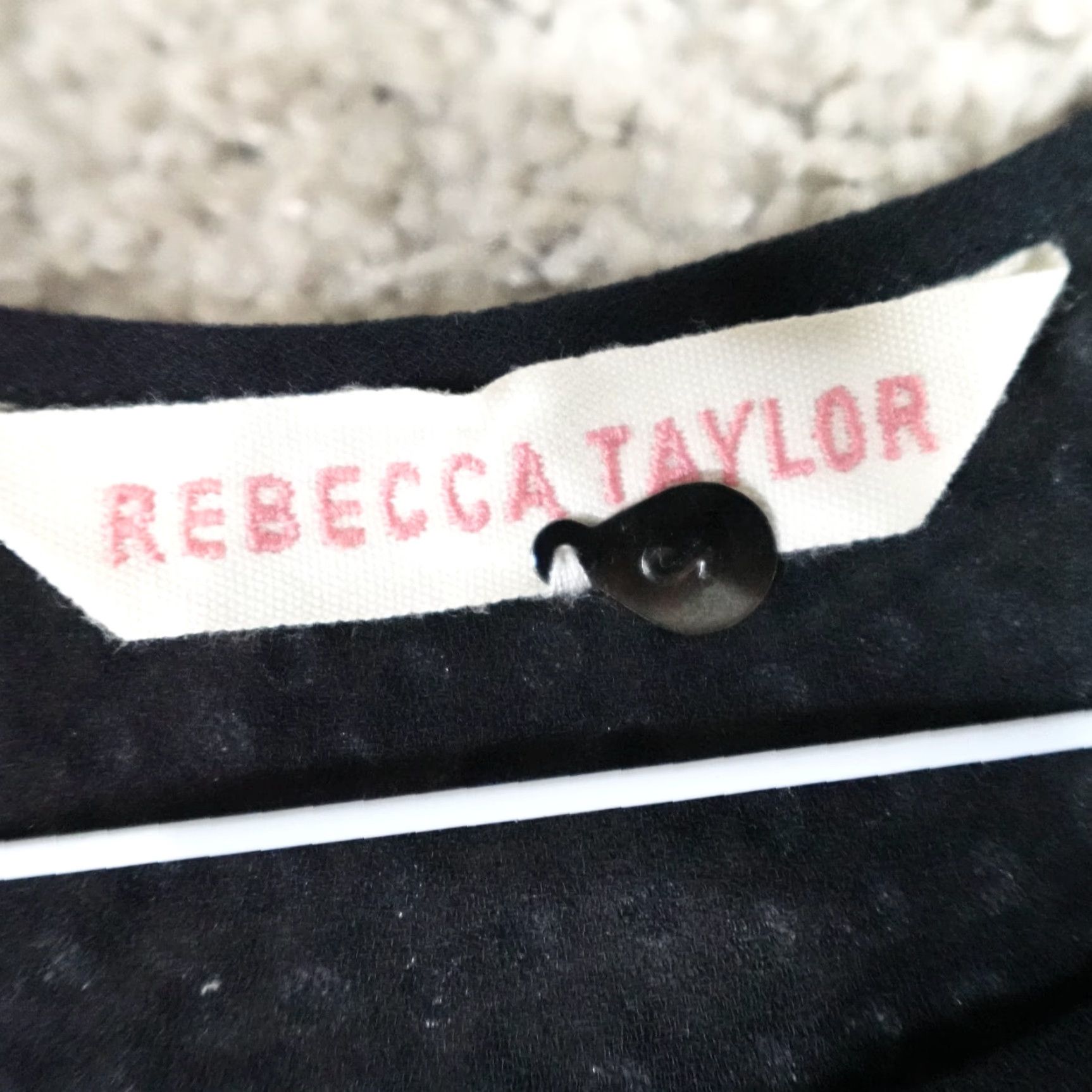 Rebecca Taylor Rebecca Taylor Blouse Top 2 Black Silk Sequins Short Sleeve Pullover Womens 2 Polyester Silk Sequin Solid Basic Everyday Favorites Size XS / US 0-2 / IT 36-38 - 3 Thumbnail