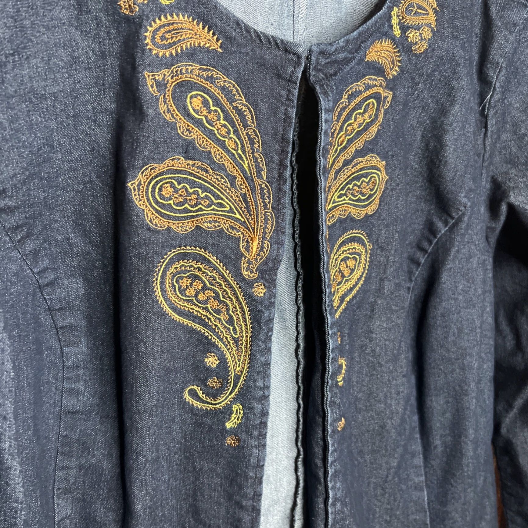 Vintage Jessica London Jacket Denim Embroidered 28W Plus Long Sleeve Hook & Eye Denim Jacket Blue 90s Classic Womens Size 4XL / US 24-26 - 2 Thumbnail