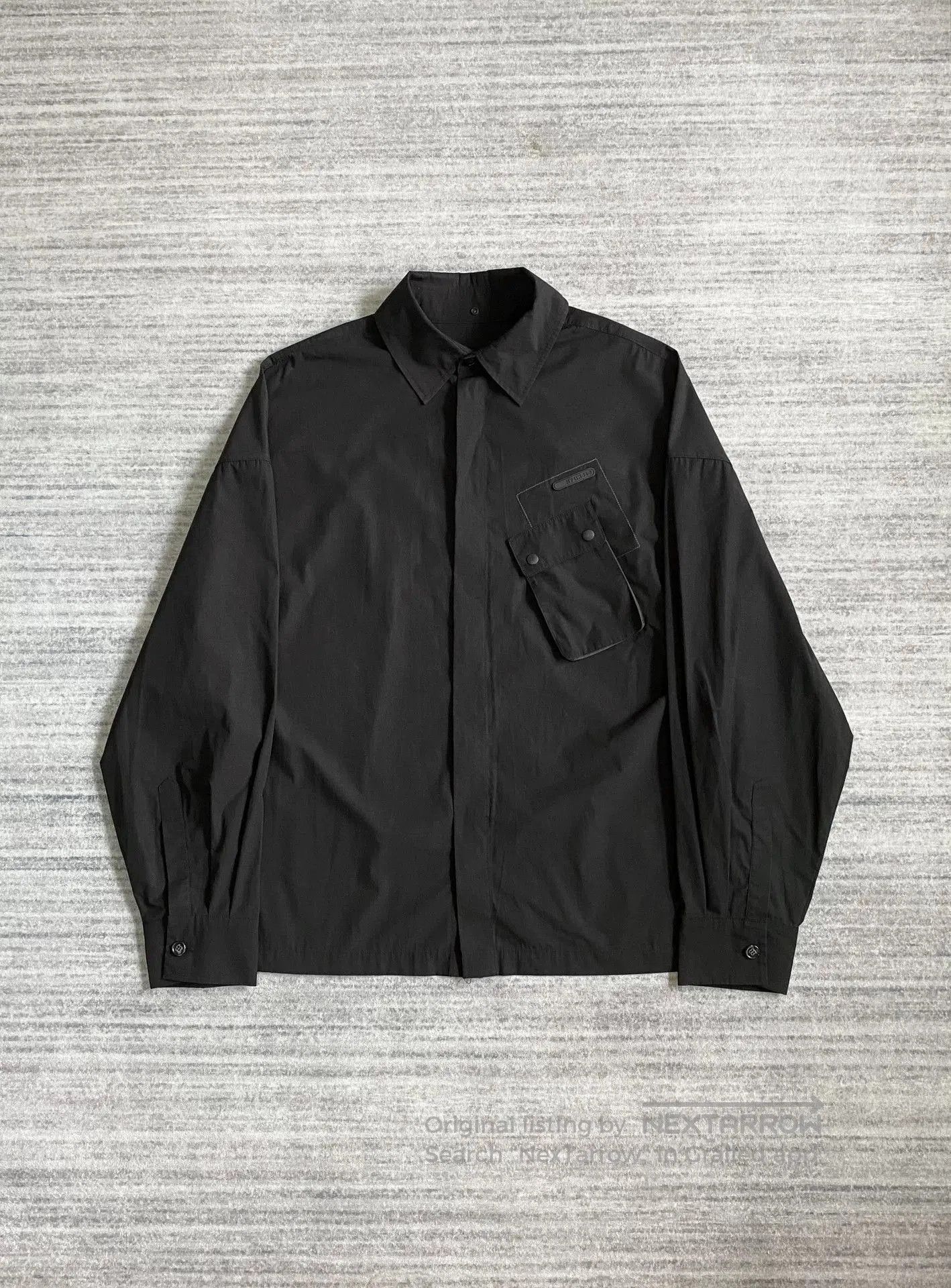Hyein Seo black pocket shirt with hidden buttons. Size US M / EU 48-50 / 2 - 1 Thumbnail