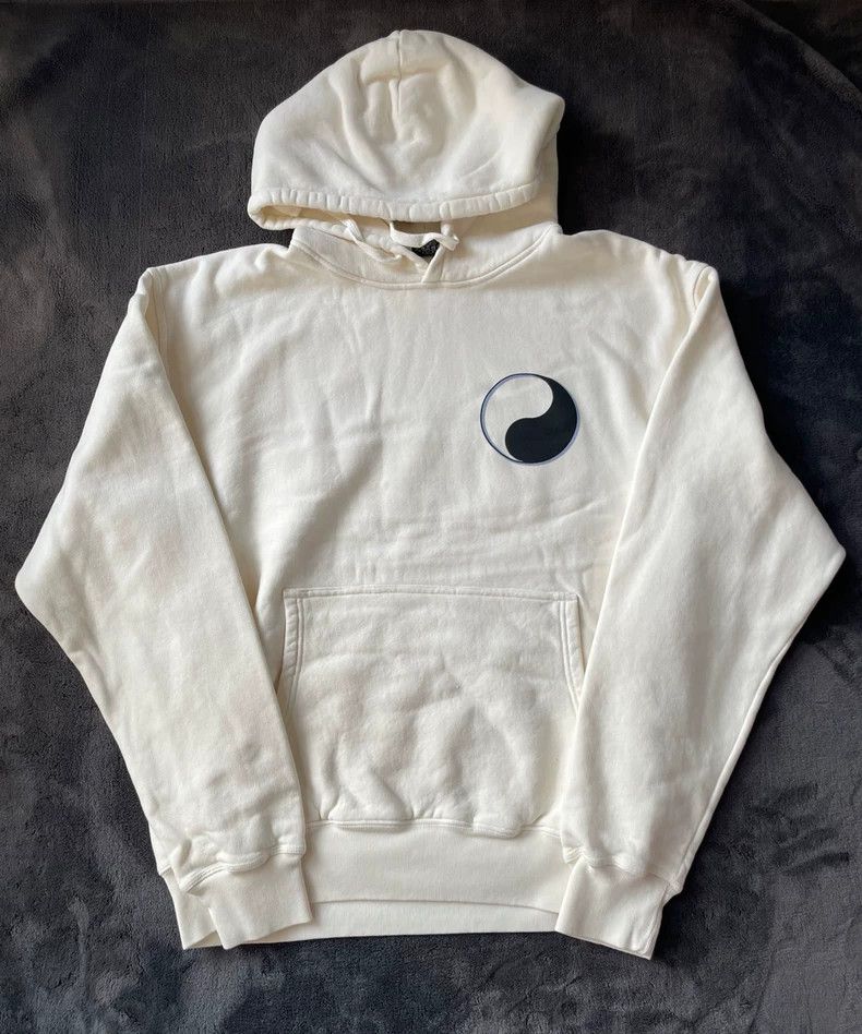 our legacyFW24 co-branded series grey hooded sweatshirt 250