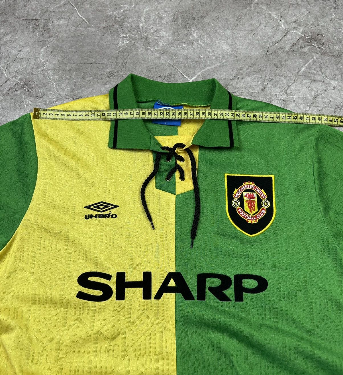 Umbro 1992/1993 Vintage Manchester United Umbro Soccer Jersey Size US L / EU 52-54 / 3 - 9 Thumbnail