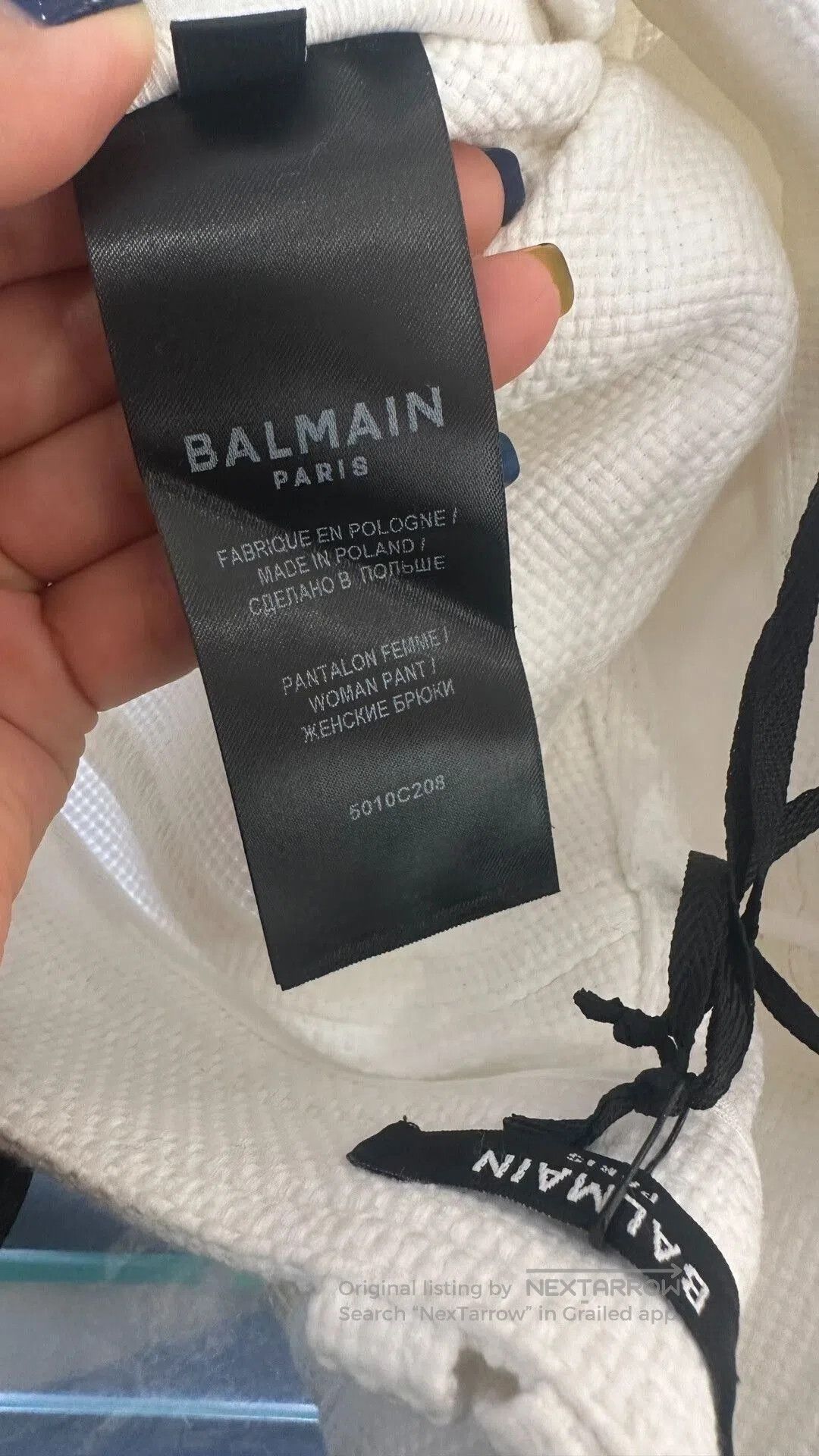 Balmain Balmain Women's White Shorts with Gold Buttons. Size 39" - 5 Thumbnail