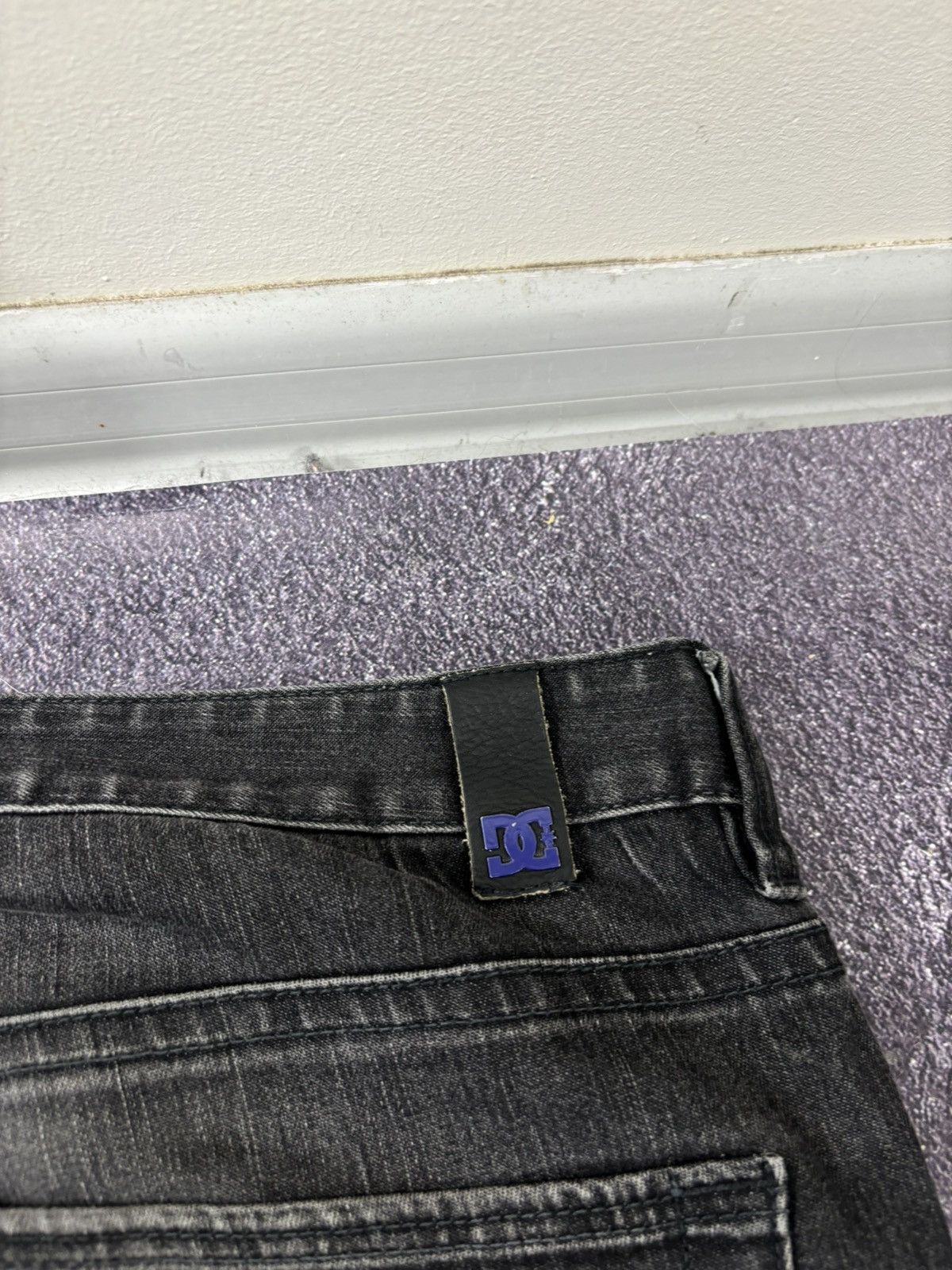 DC Vintage DC 2000s Y2K Faded Black Skate Denim Baggy Jeans Size US 38 / EU 54 - 7 Thumbnail