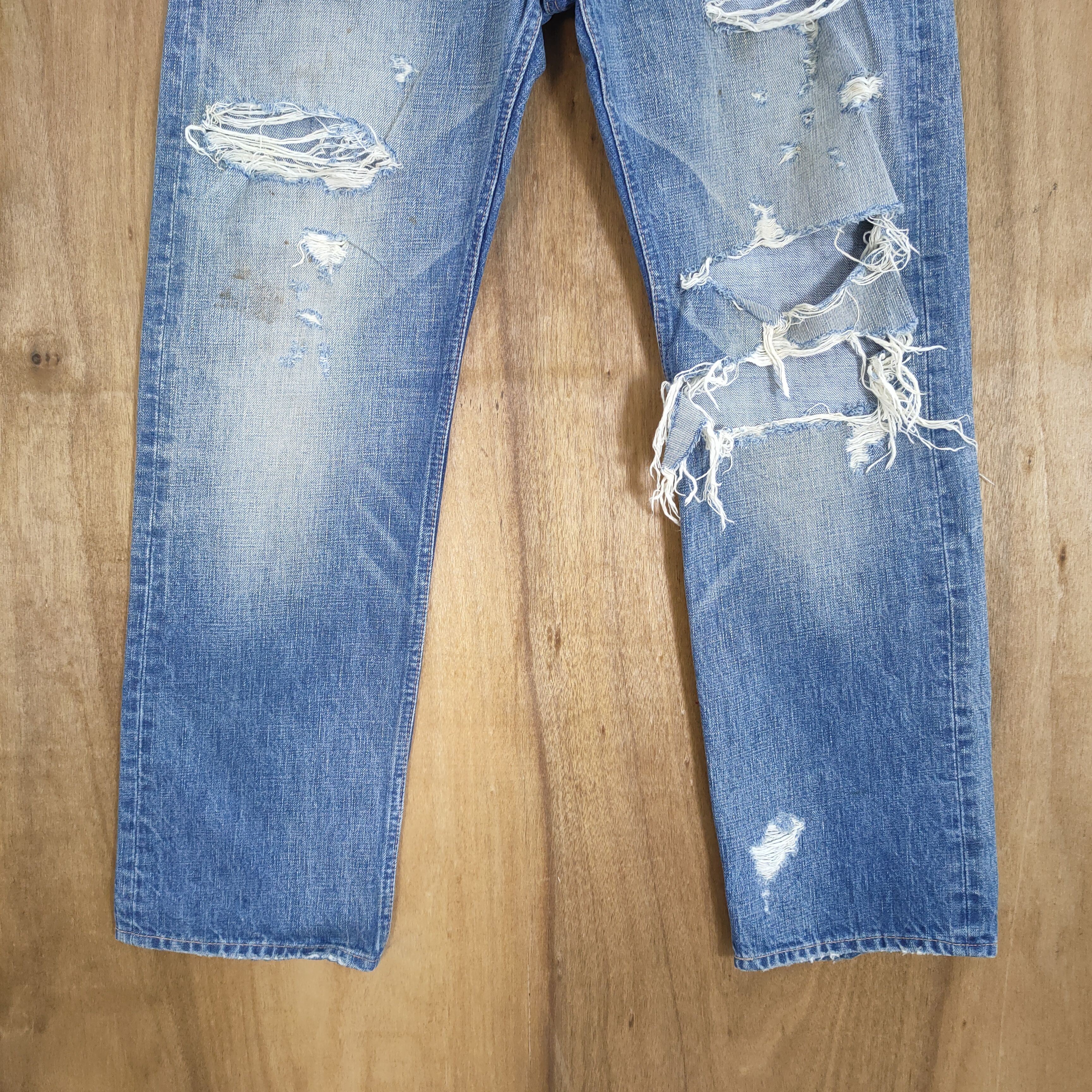 Japanese Brand 💥SICK💥 VINTAGE RNA DISTRESSED FADED JEANS PANTS Size US 32 / EU 48 - 3 Thumbnail