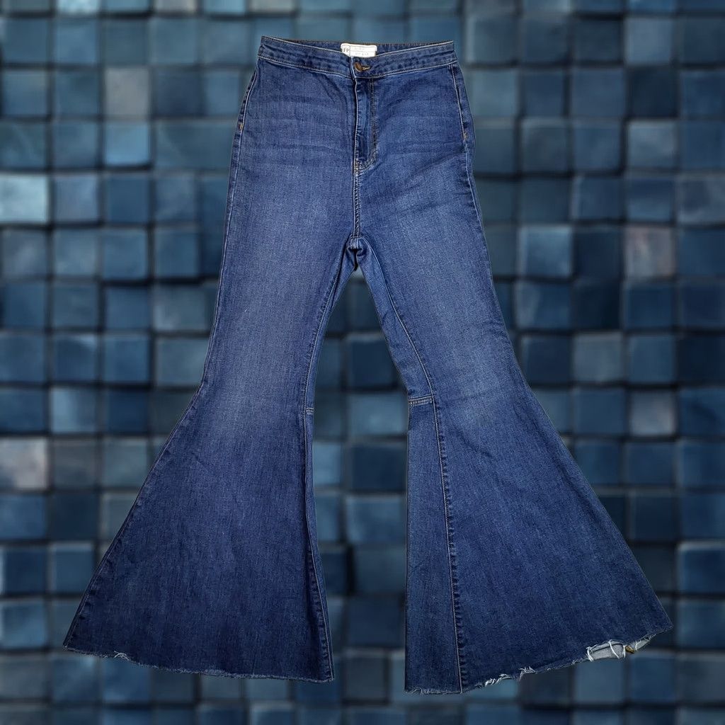 Free People Free People Jeans Women's Blue High Rise Flared Raw Hem Denim Size 29 Size 29" - 1 Thumbnail