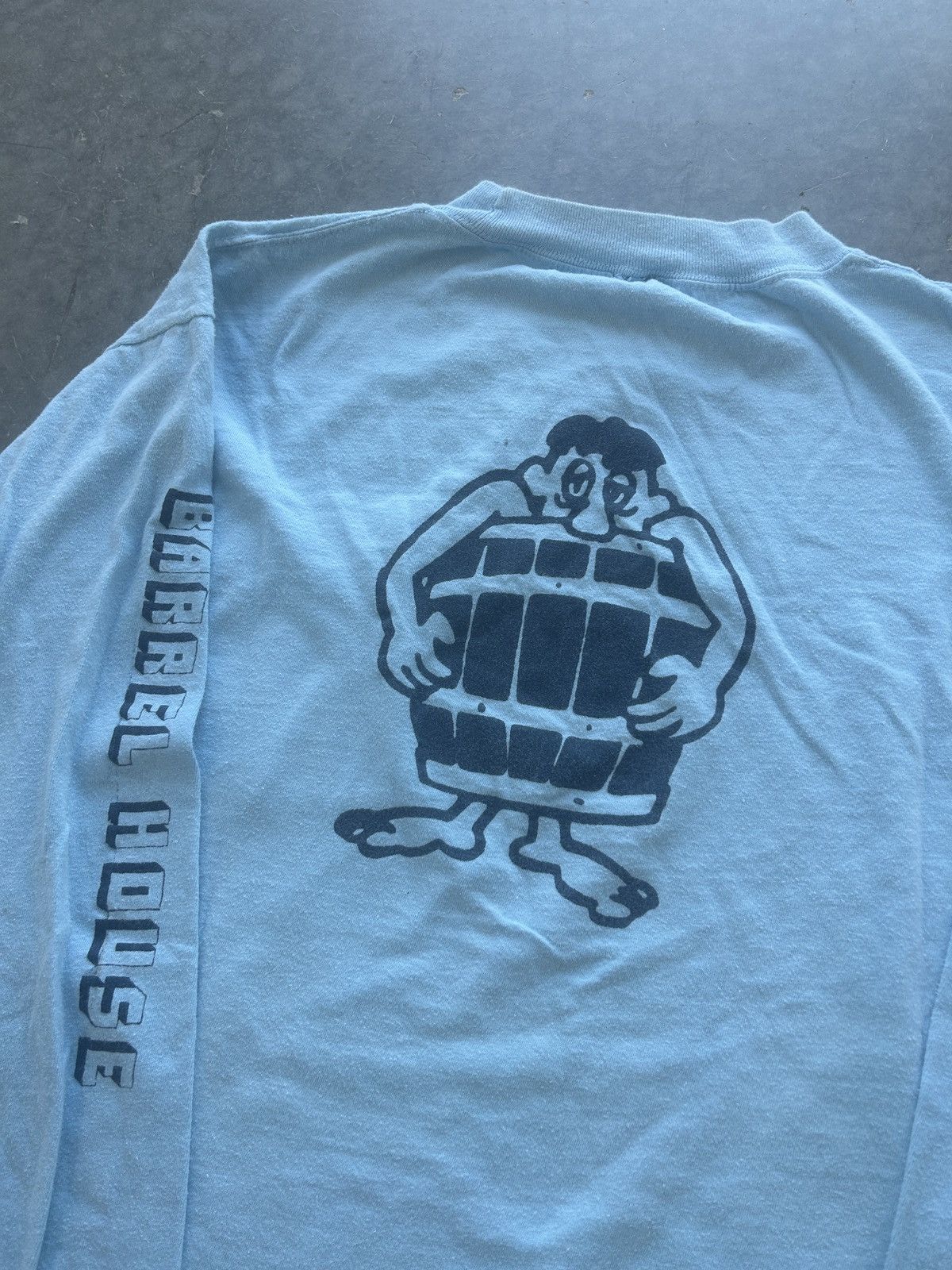 Vintage Vintage 80s Barrel House Longsleeve Graphic Tee Size US L / EU 52-54 / 3 - 2 Thumbnail