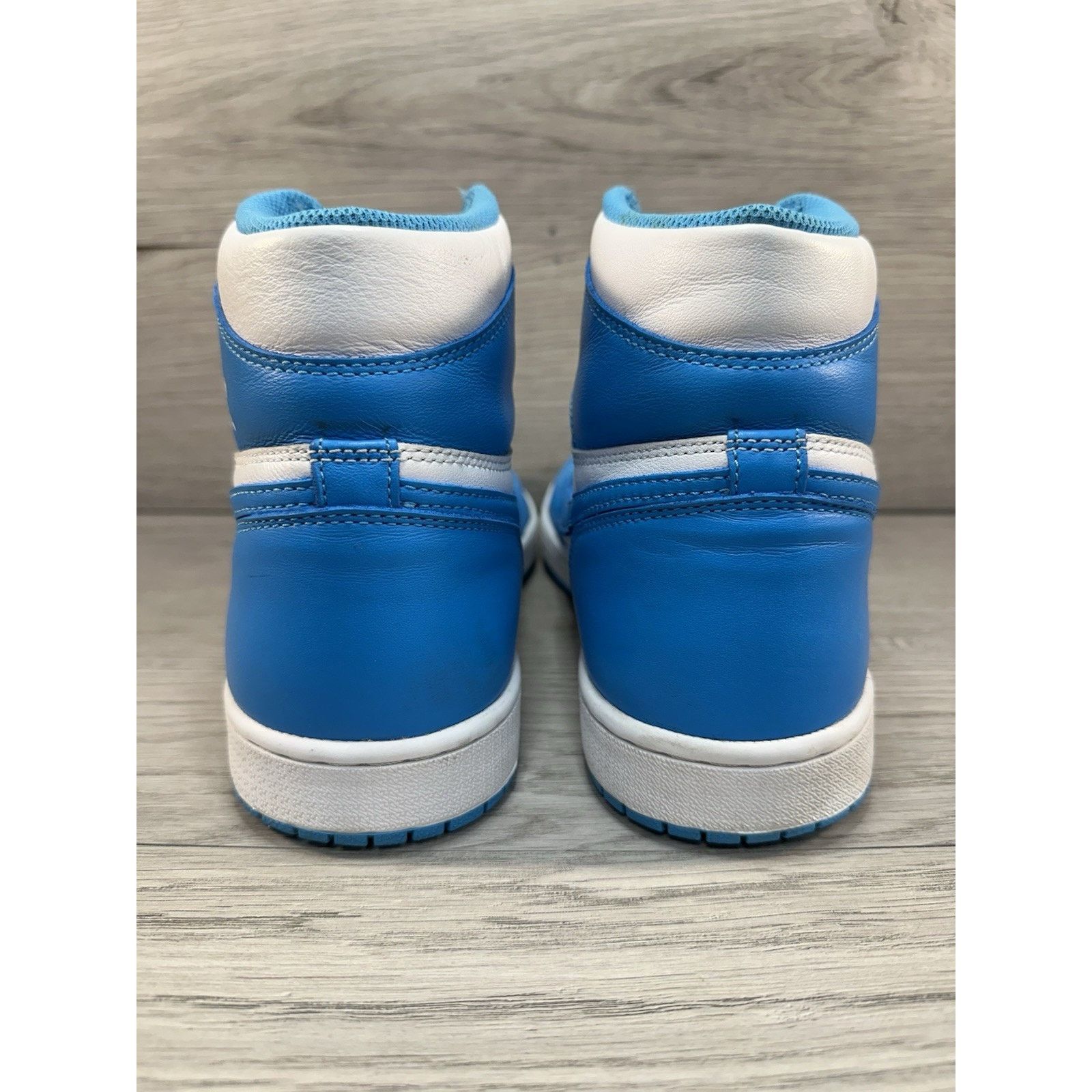 Jordan Brand Jordan 1 Retro High OG UNC 2015 - Size 11 Size US 11 / EU 44 - 5 Thumbnail