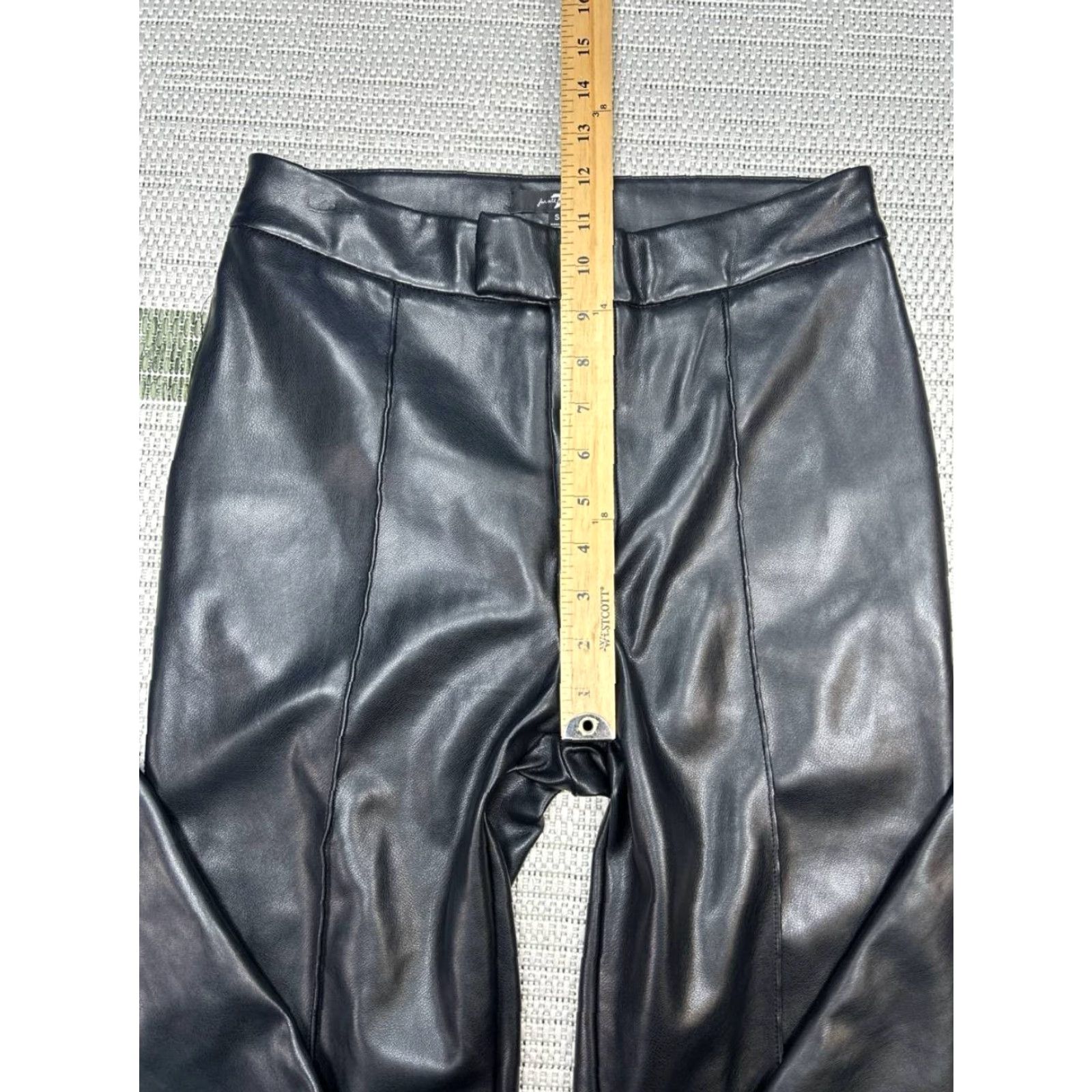 7 For All Mankind VINTAGE 7 For All Mankind Faux Leather Pants Black Womens Small Mid Rise Flare Leg Size 28" / US 6 / IT 42 - 6 Thumbnail