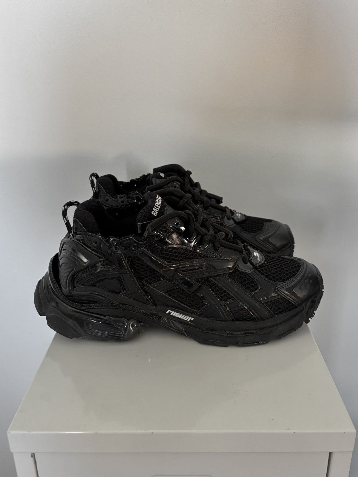 Balenciaga Balenciaga Runner Triple Black Size US 9 / EU 42 - 2 Thumbnail