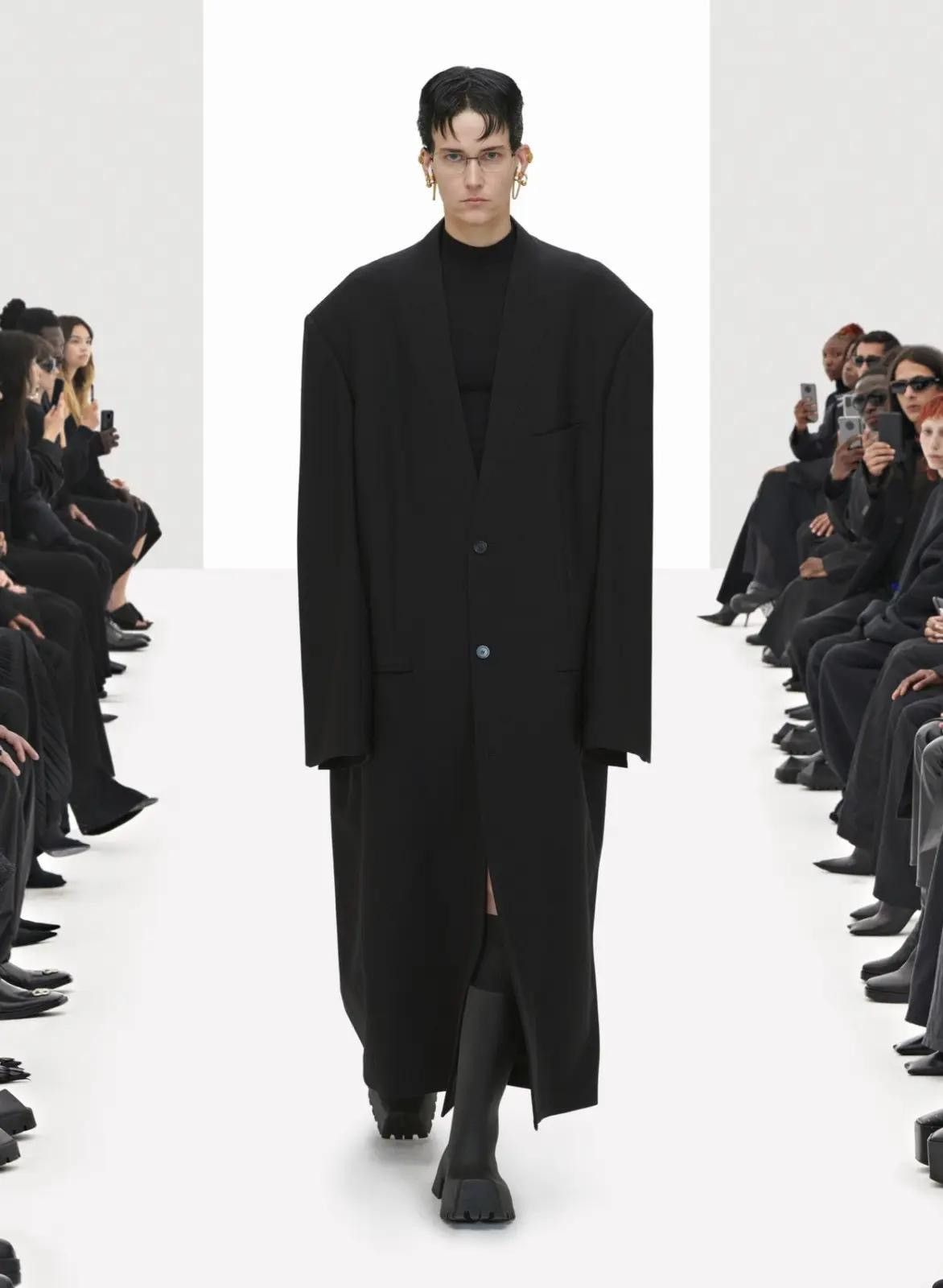 Balenciaga Balenciaga Clones SS22 Long Coat Size US L / EU 52-54 / 3 - 7 Thumbnail