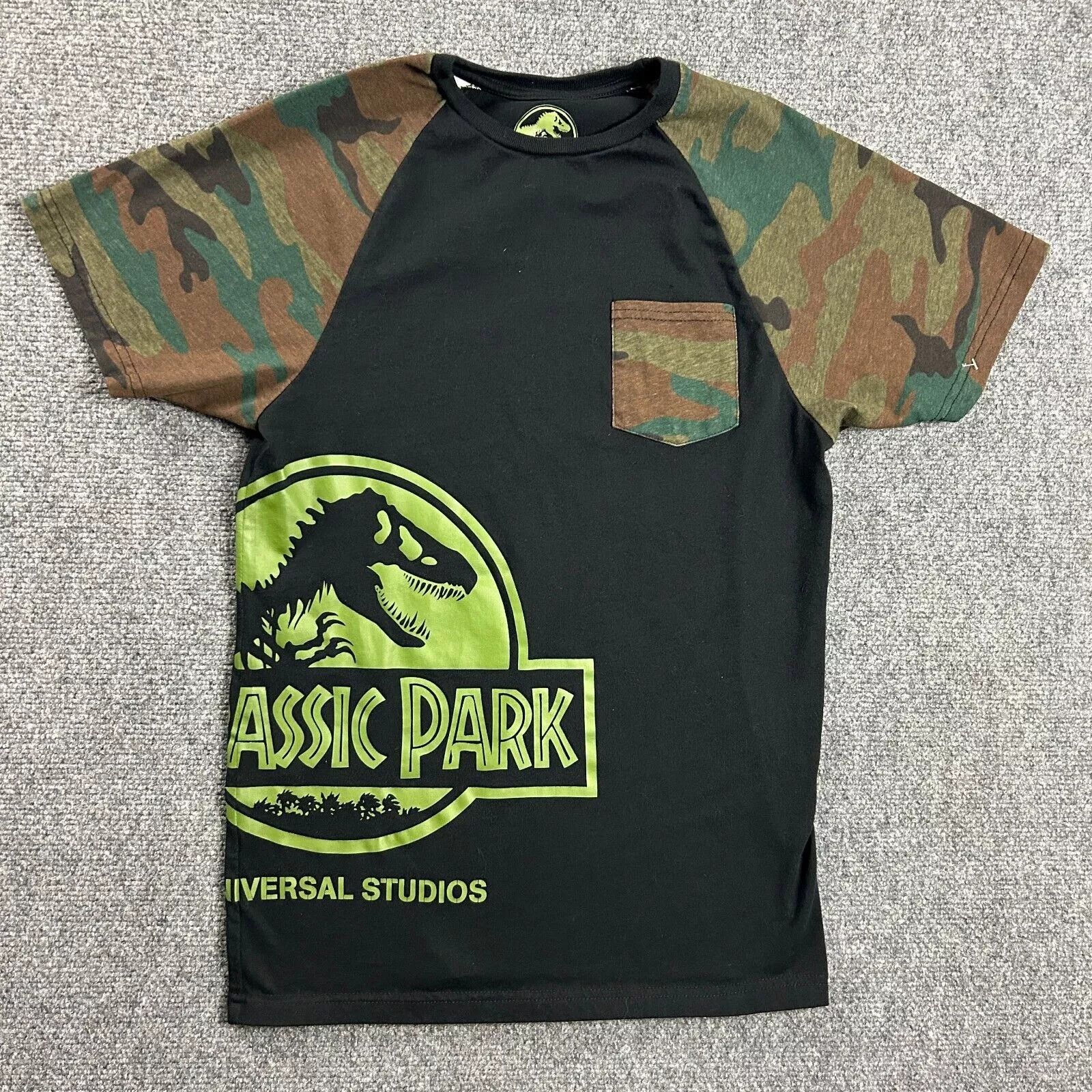 Universal Studios Jurassic Park Shirt Adults Small Universal Studios Camo Mens Size US S / EU 44-46 / 1 - 1 Thumbnail