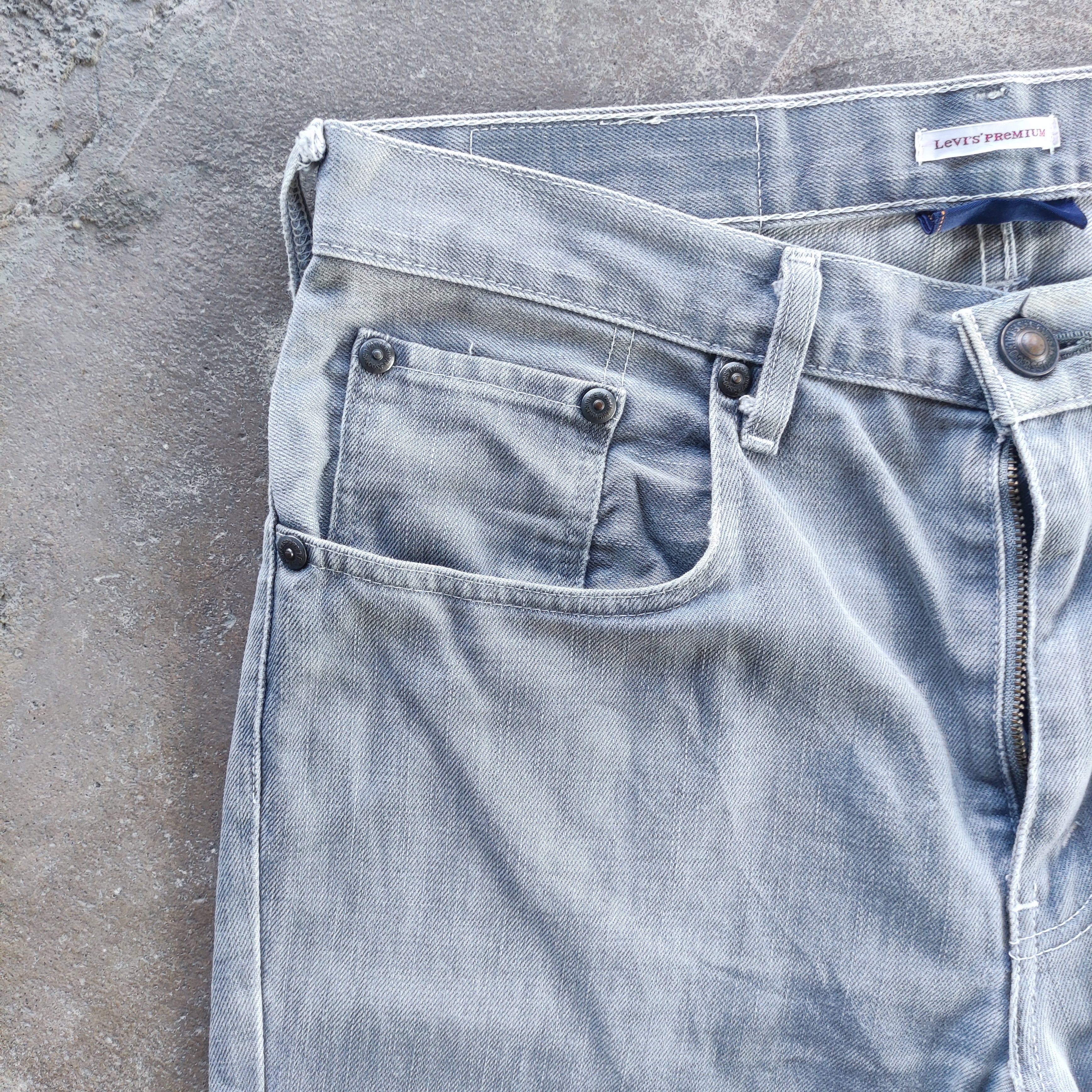Levi's Vintage Levi's 611 Brand Straight Cut Jeans Faded Pants Size US 34 / EU 50 - 5 Thumbnail