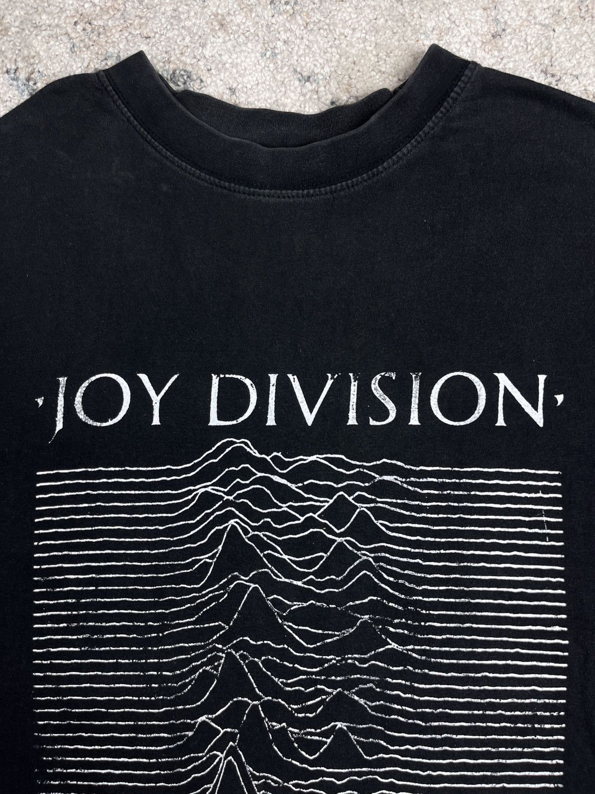 Band Tees JOY DIVISION UNKNOWN PLEASURES FADED VINTAGE RARE TEE - 012 Size US L / EU 52-54 / 3 - 3 Thumbnail