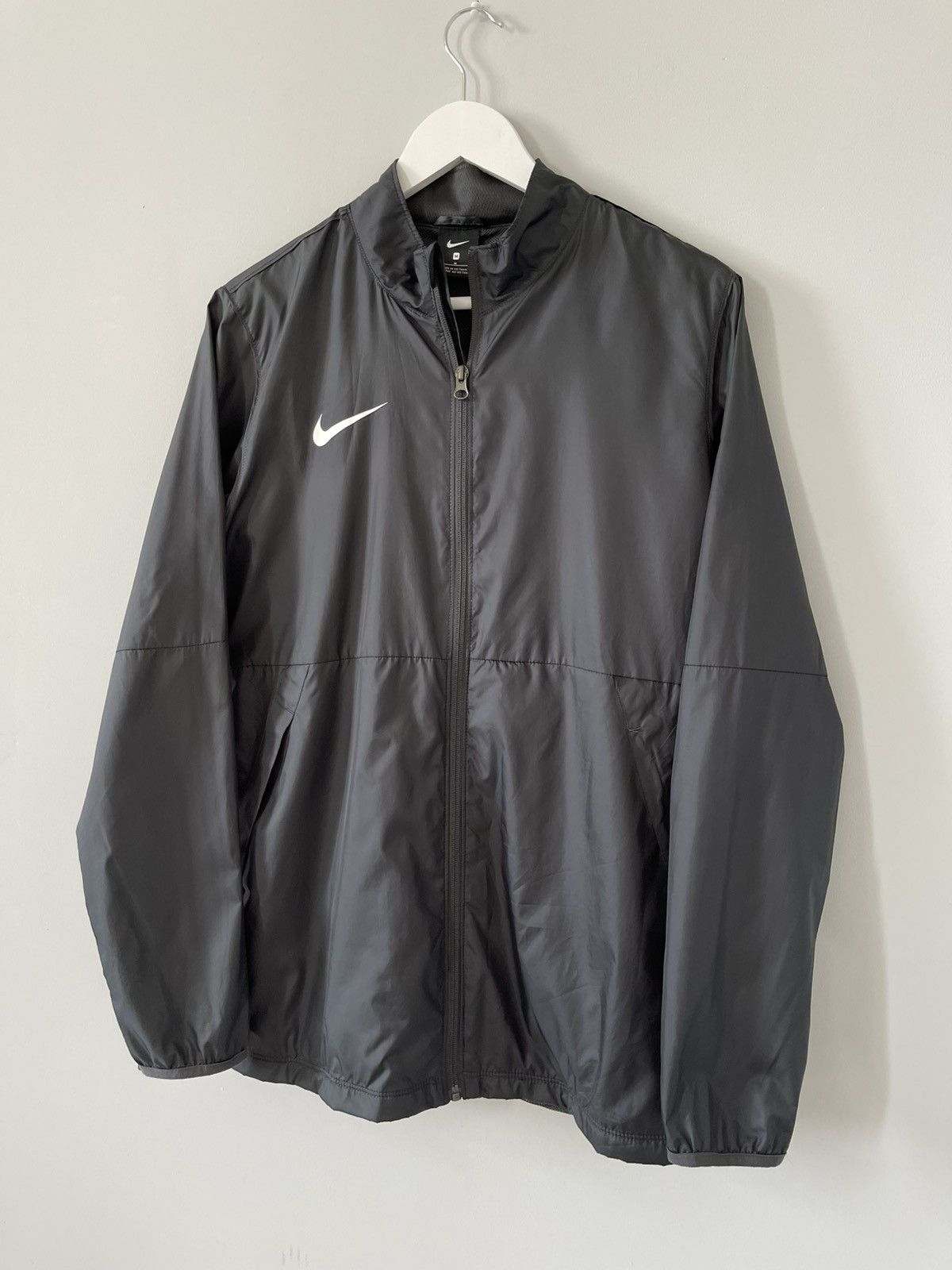 Nike Nike Light Windbreaker Zip Up Training Sports Park 20 Jacket Size US M / EU 48-50 / 2 - 3 Thumbnail