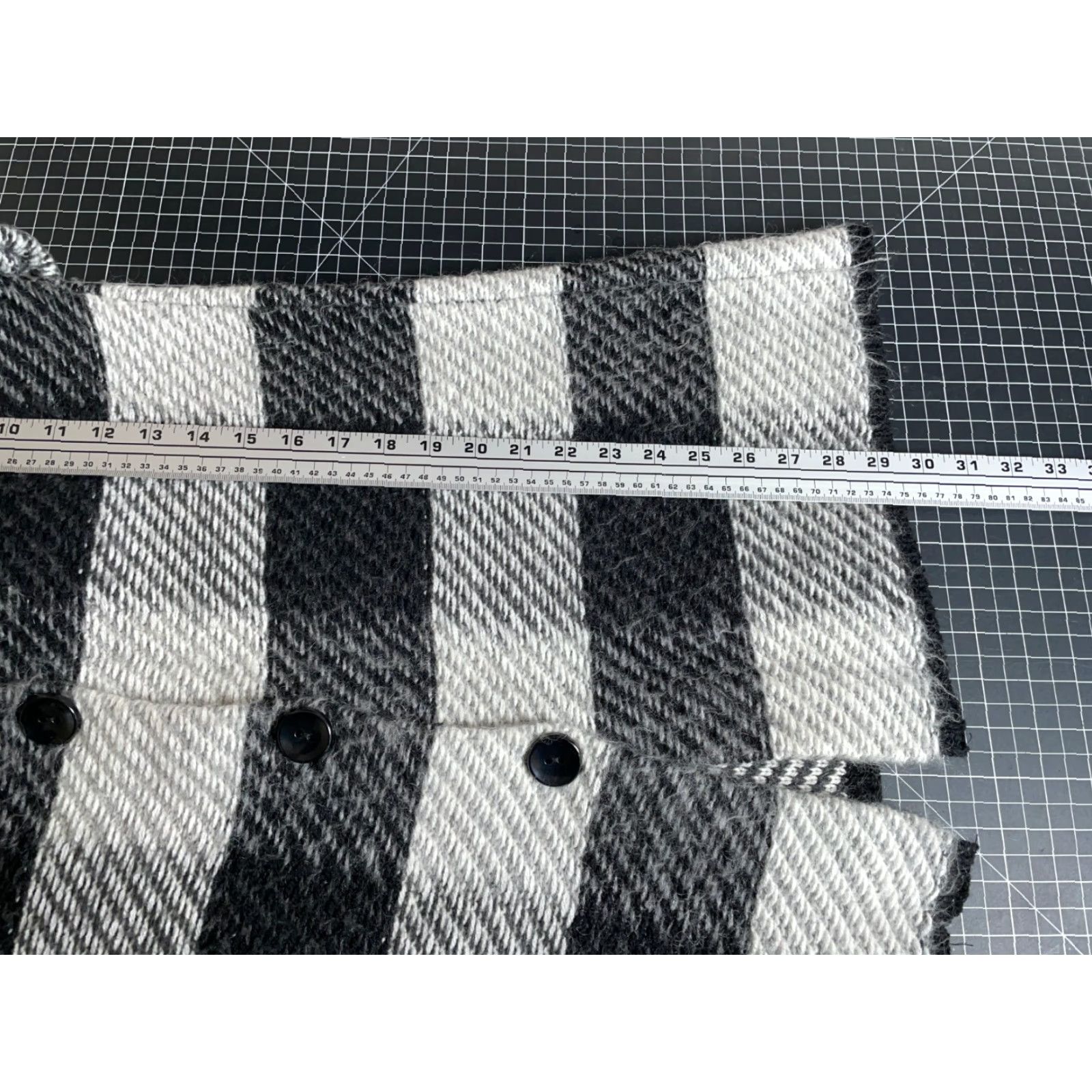 Vintage VINTAGE Maryline Cardigan Shirt Womens Large Gray Black Check Italy Made Sweater Size L / US 10 / IT 46 - 6 Thumbnail