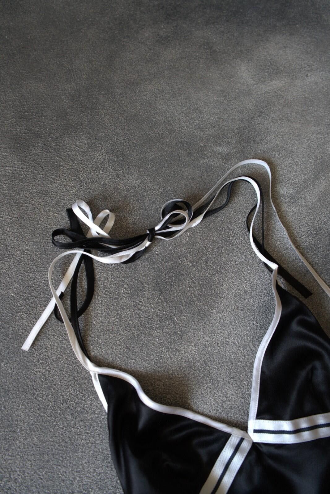 Alexander McQueen 1990ʼs Alexander McQueen Silk / Satin Slip Dress Open Back Size XS / US 0-2 / IT 36-38 - 9 Thumbnail