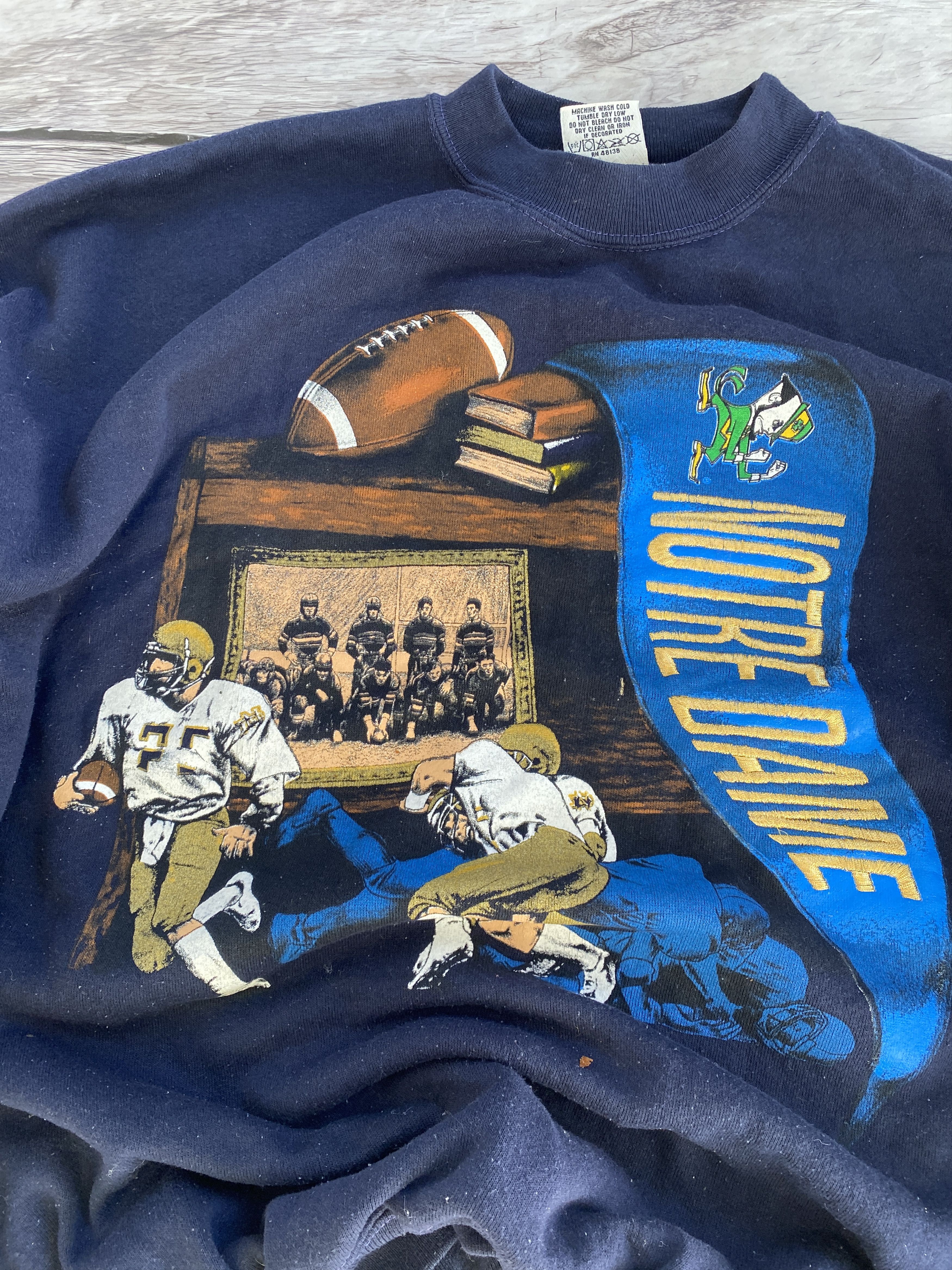 Vintage Vintage 90s Notre Dame University Sweatshirt Big Logo Boxy Size US L / EU 52-54 / 3 - 4 Thumbnail