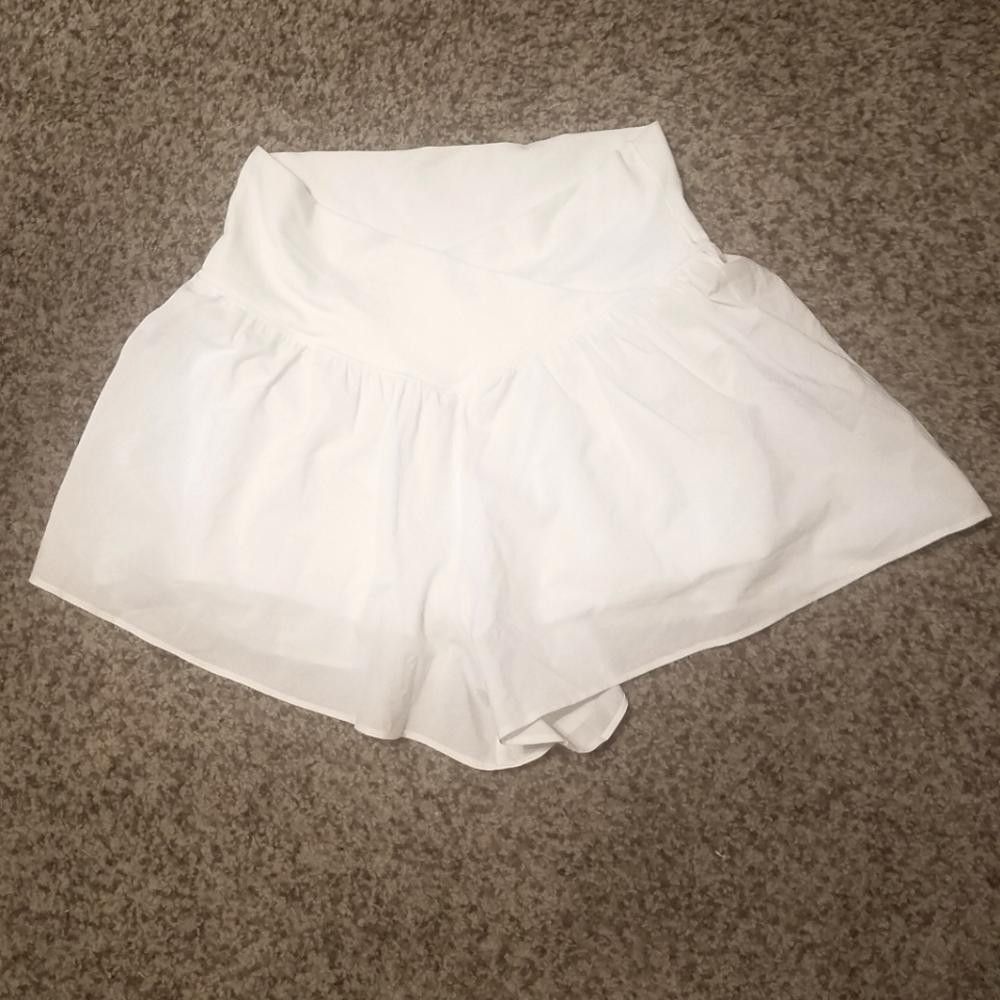 Designer NWT Aerie Offline White Skorts Size Medium Size 32" / US 10 / IT 46 - 1 Thumbnail