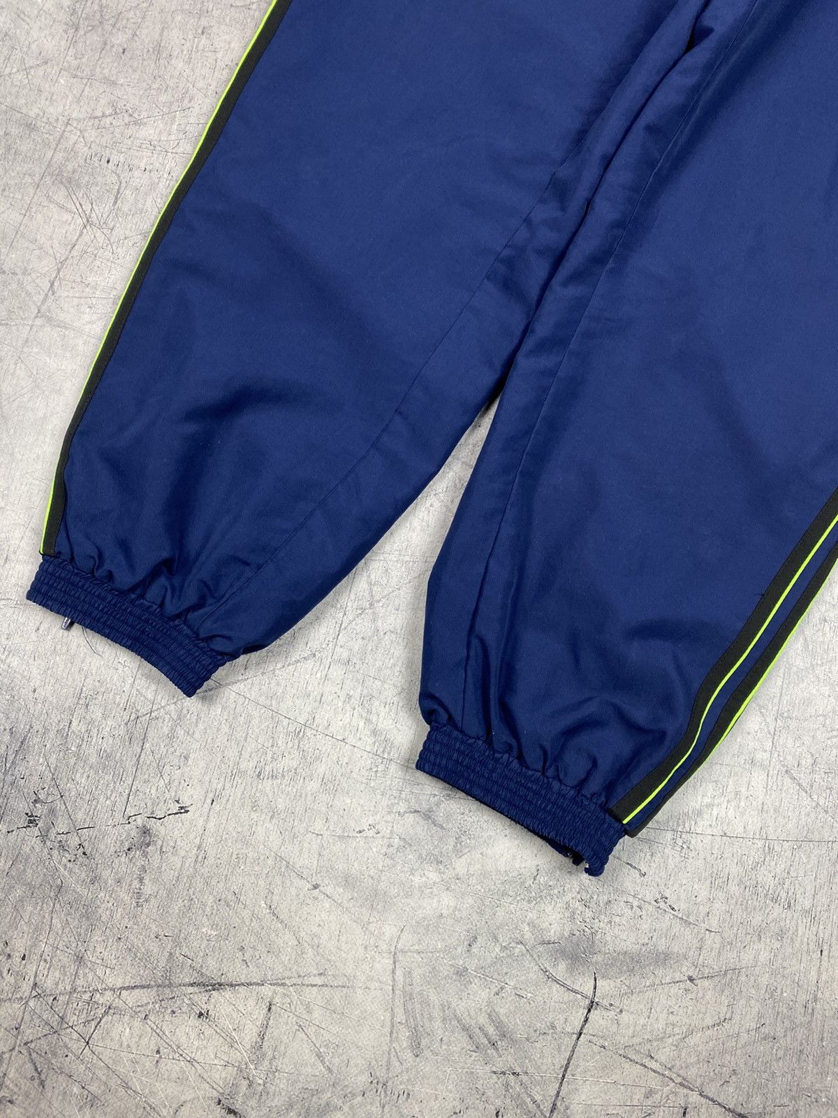 Adidas Vtg Adidas Tracksuit Full Set Jacket Pants Blue Green Neon Size US 33 - 18 Thumbnail