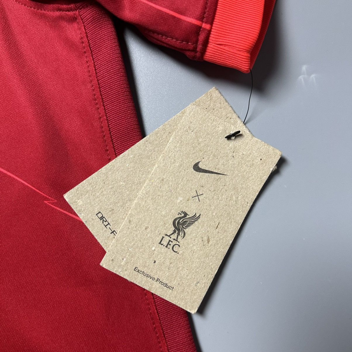 Nike LIVERPOOL NIKE 2021/2022 FOOTBALL HOME JERSEY #3 FABINHO Size US M / EU 48-50 / 2 - 10 Thumbnail