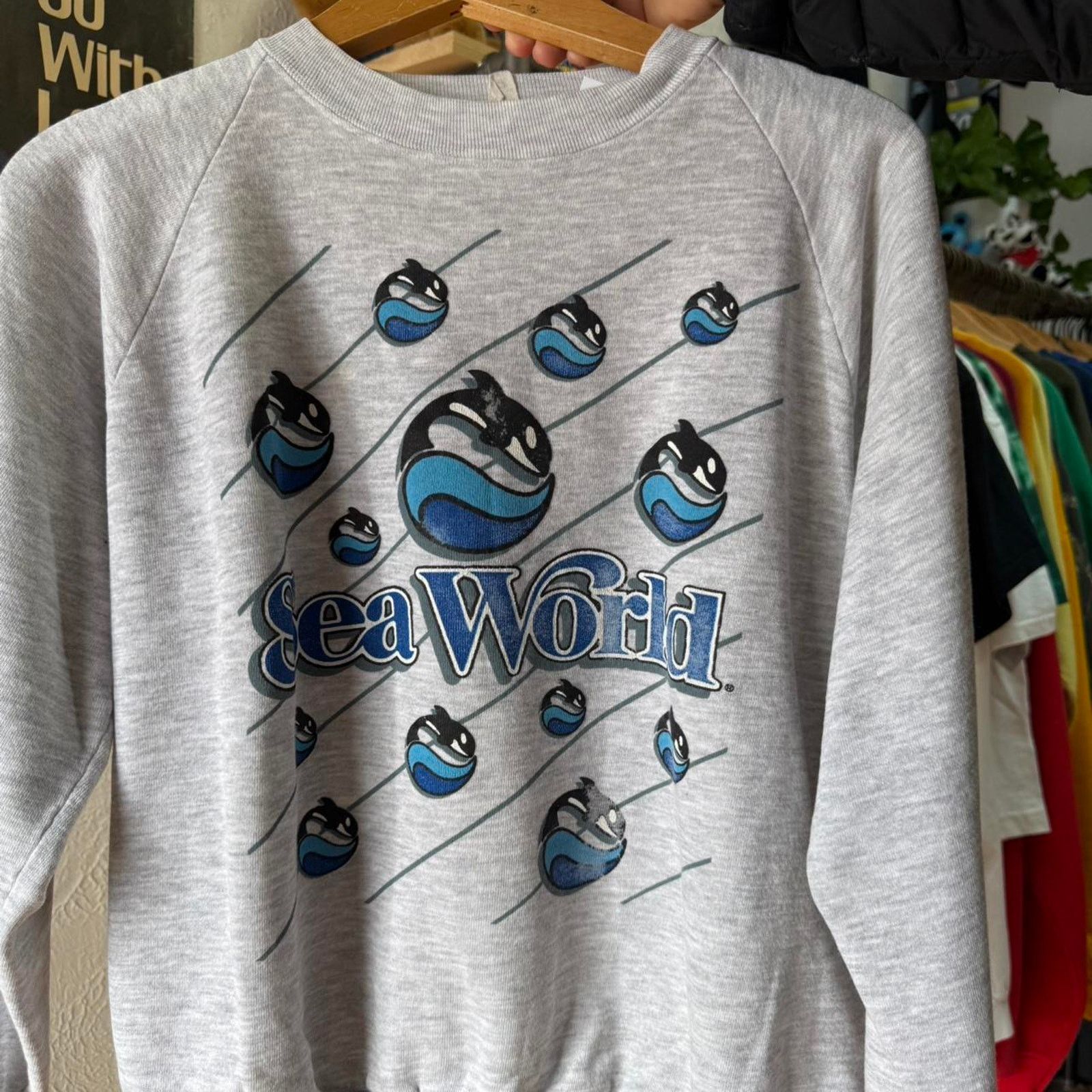 Vintage Vintage 90s Sea World Killer Whale Animal Crewneck Size US S / EU 44-46 / 1 - 3 Thumbnail