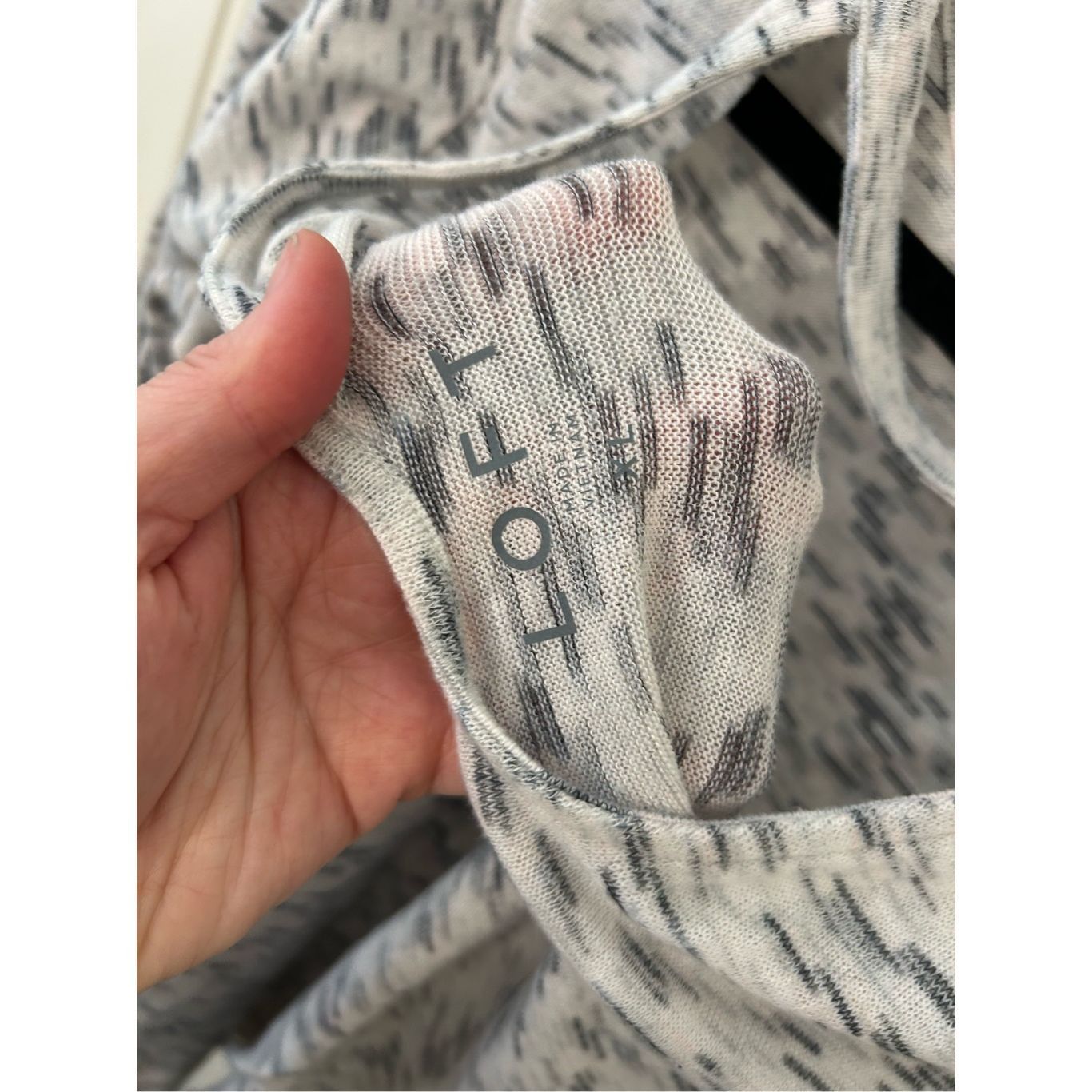 Loft LOFT Grey Sweatshirt Low Back Long Sleeves Light Stretchy Co Size XL / US 12-14 / IT 48-50 - 4 Thumbnail