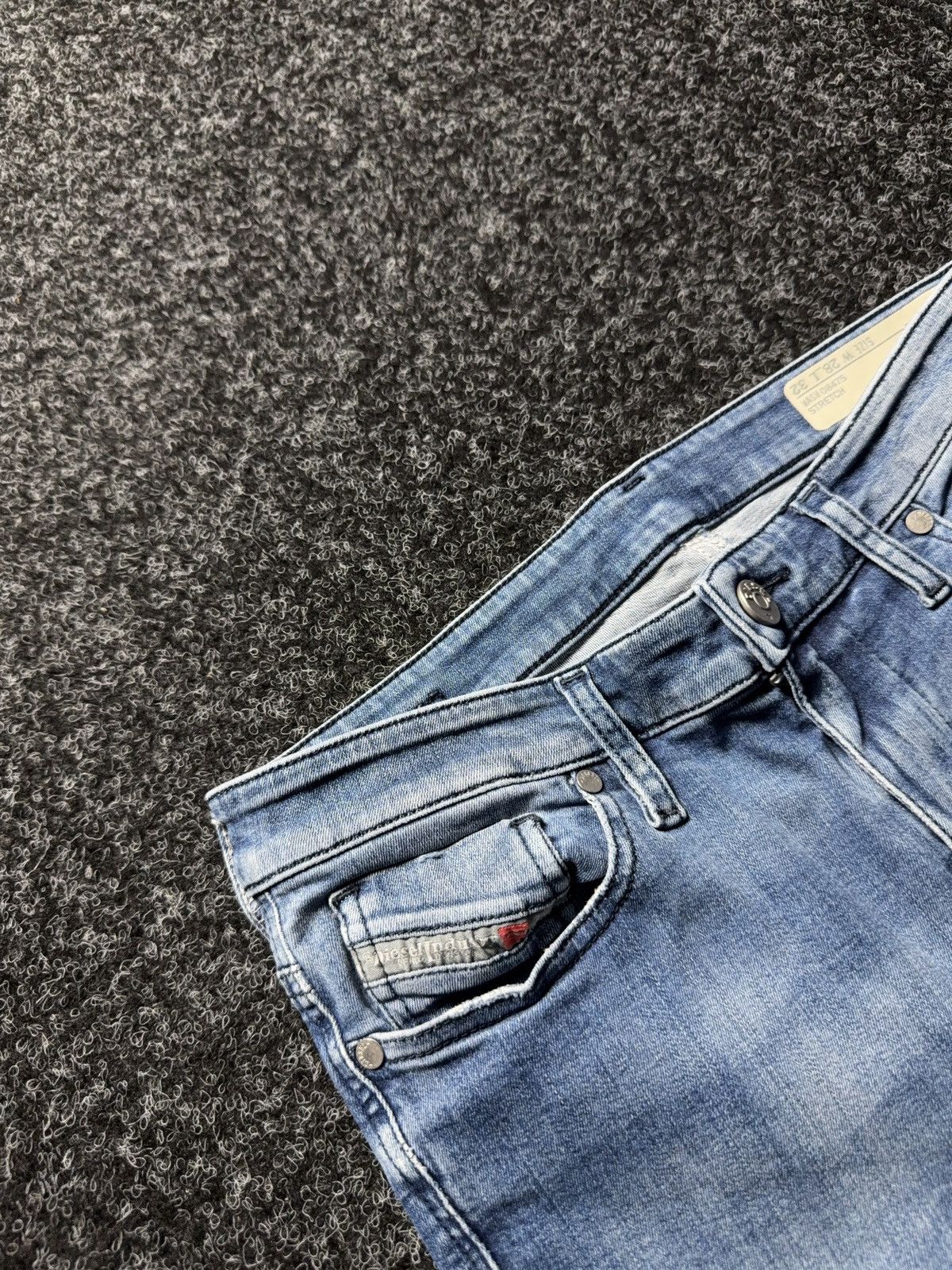 Diesel 00s Luxury Diesel Skinzee Super Skinny Jeans Y2K Low Rise Size 28" / US 6 / IT 42 - 7 Thumbnail