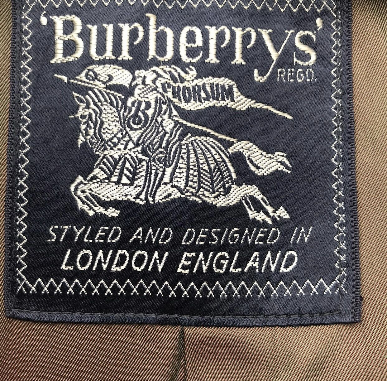 Burberry × Burberry Prorsum 🔥Very Rare🔥Vintage ‘Burberrys’ Houndstooth 100% Wool Coat Size US M / EU 48-50 / 2 - 6 Thumbnail