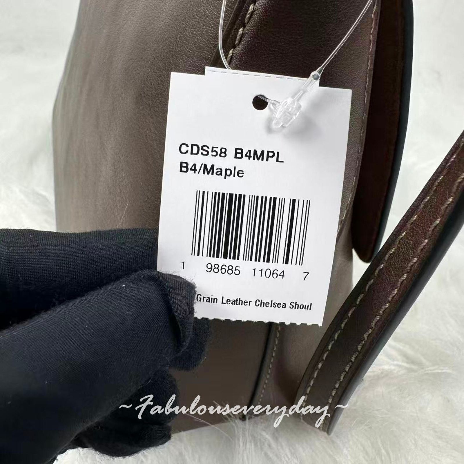 Coach Coach Chelsea Shoulder Bag 30 In Leather/Brass/Maple Size ONE SIZE - 6 Thumbnail