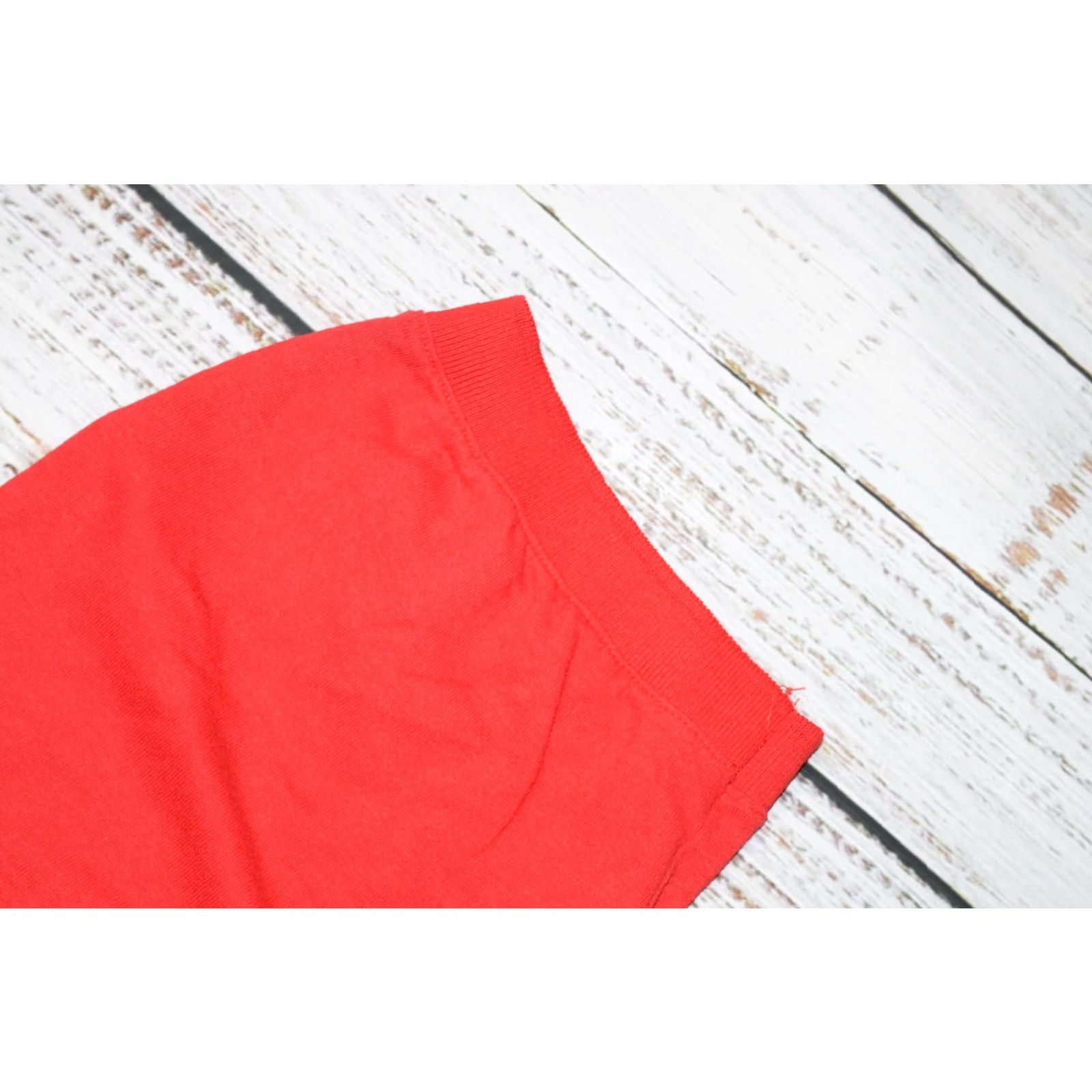 Vintage VINTAGE 80s Le Tigre Henley Shirt XL Bright Red 50/50 Dacron Casual Mens Size US XL / EU 56 / 4 - 3 Thumbnail