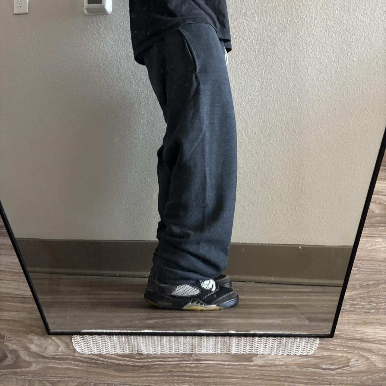 Japanese Brand Crazy Vintage Y2K/2000s Dark Grey Comfy Skater Essential Sweatpants! Fits M Size US 32 / EU 48 - 2 Thumbnail