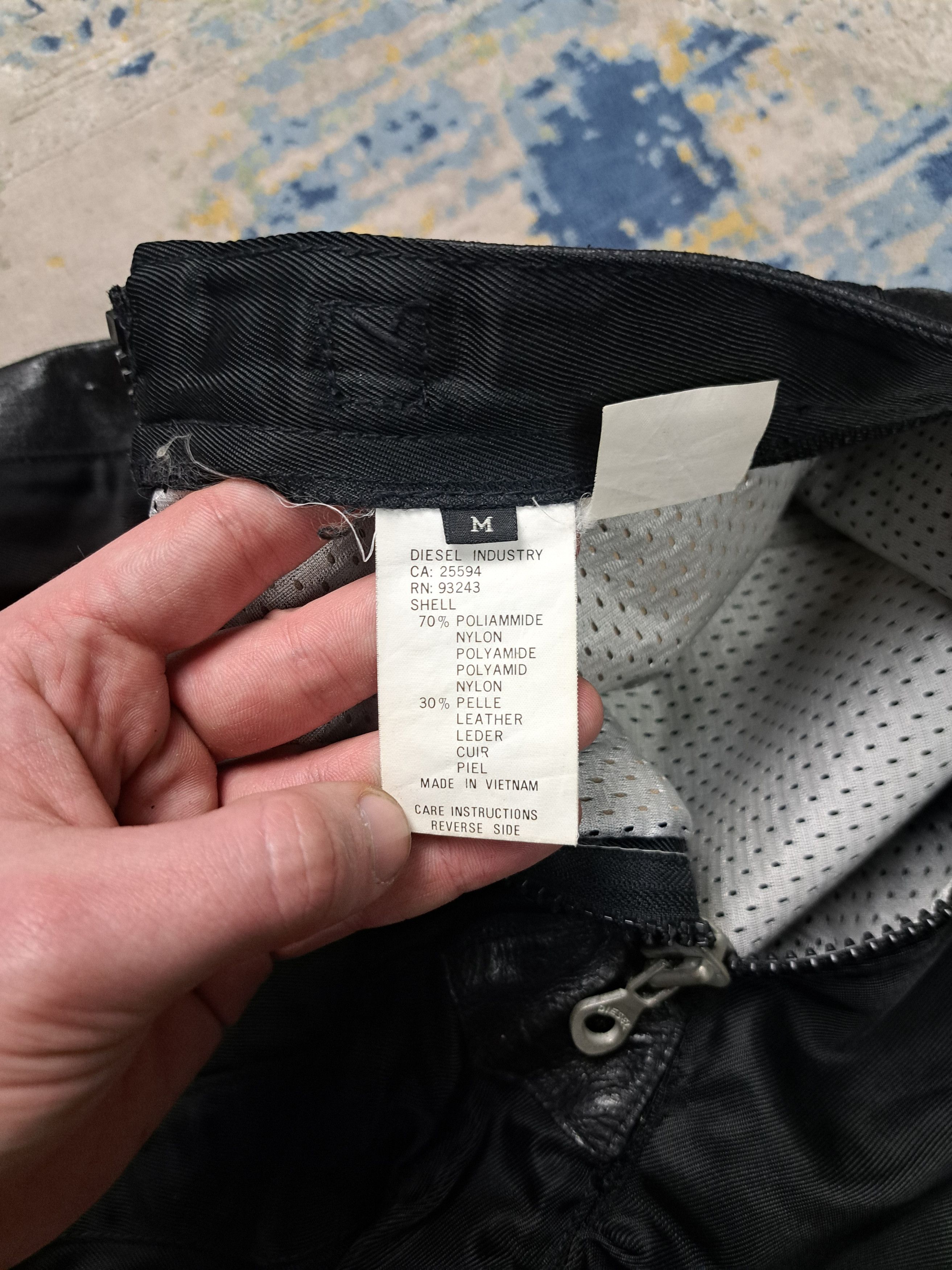 Diesel Very Rare Diesel XHG Leather Details Nylon Pants Avant Garde Size US 32 / EU 48 - 11 Thumbnail