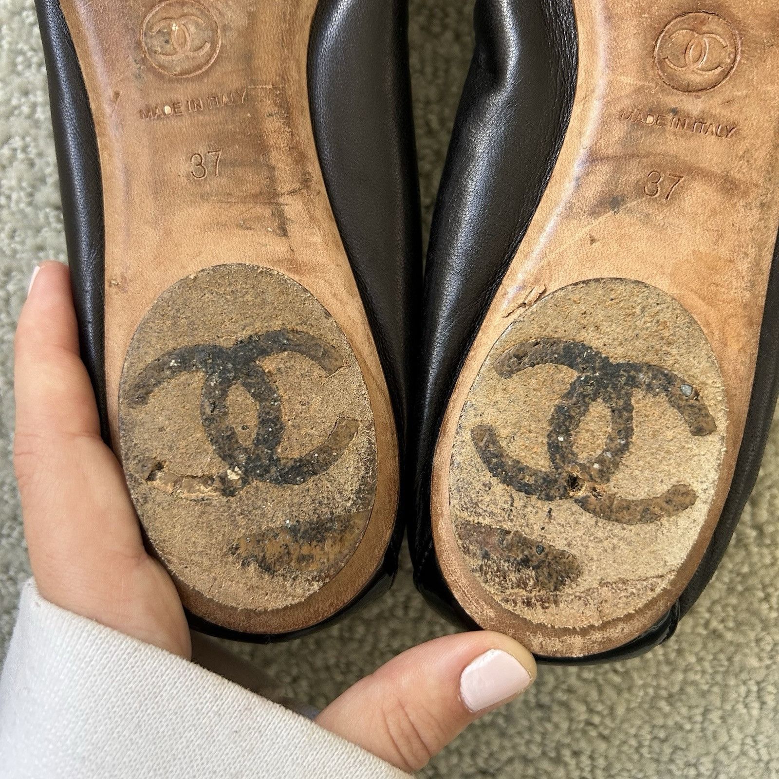 Chanel CHANEL Women’s Cap Toe Black Leather Ballet Flats Logo CC Si Size US 6.5 / IT 36.5 - 13 Thumbnail