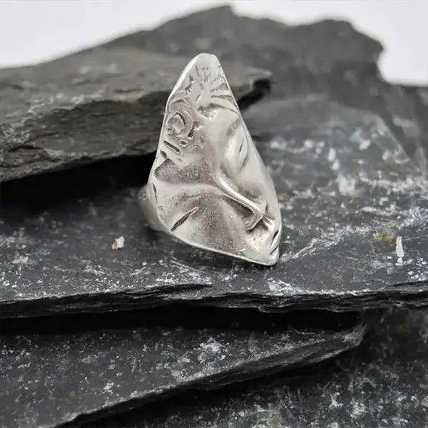 Japanese Brand Abstract Face Ring Silver Modern Human Art Tribal Punk y2k Size ONE SIZE - 2 Thumbnail