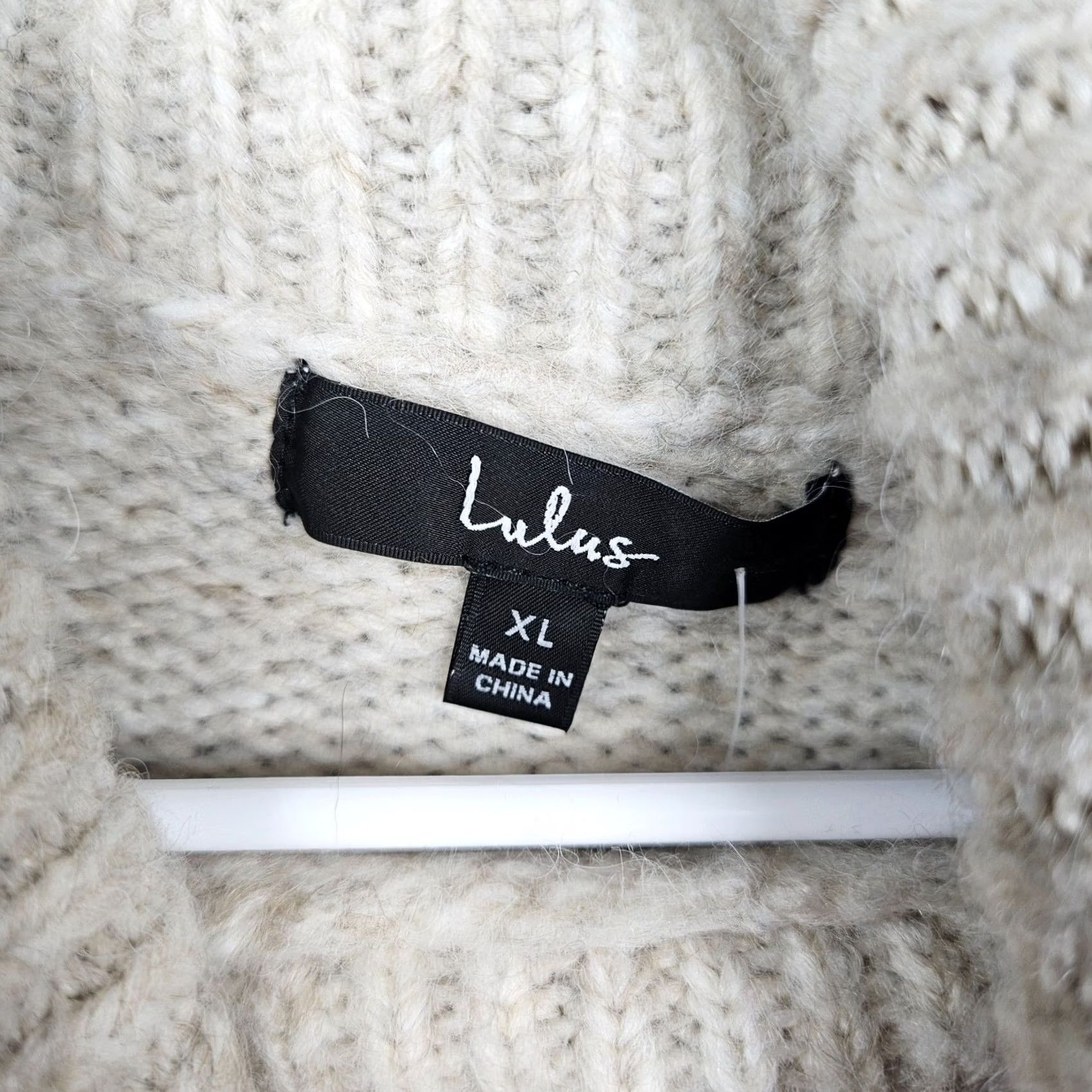 Vintage Lulu Women's Cable Knit Turtle Neck Pullover Sweater XL NEW Creamy/Gray Size XL / US 12-14 / IT 48-50 - 6 Thumbnail