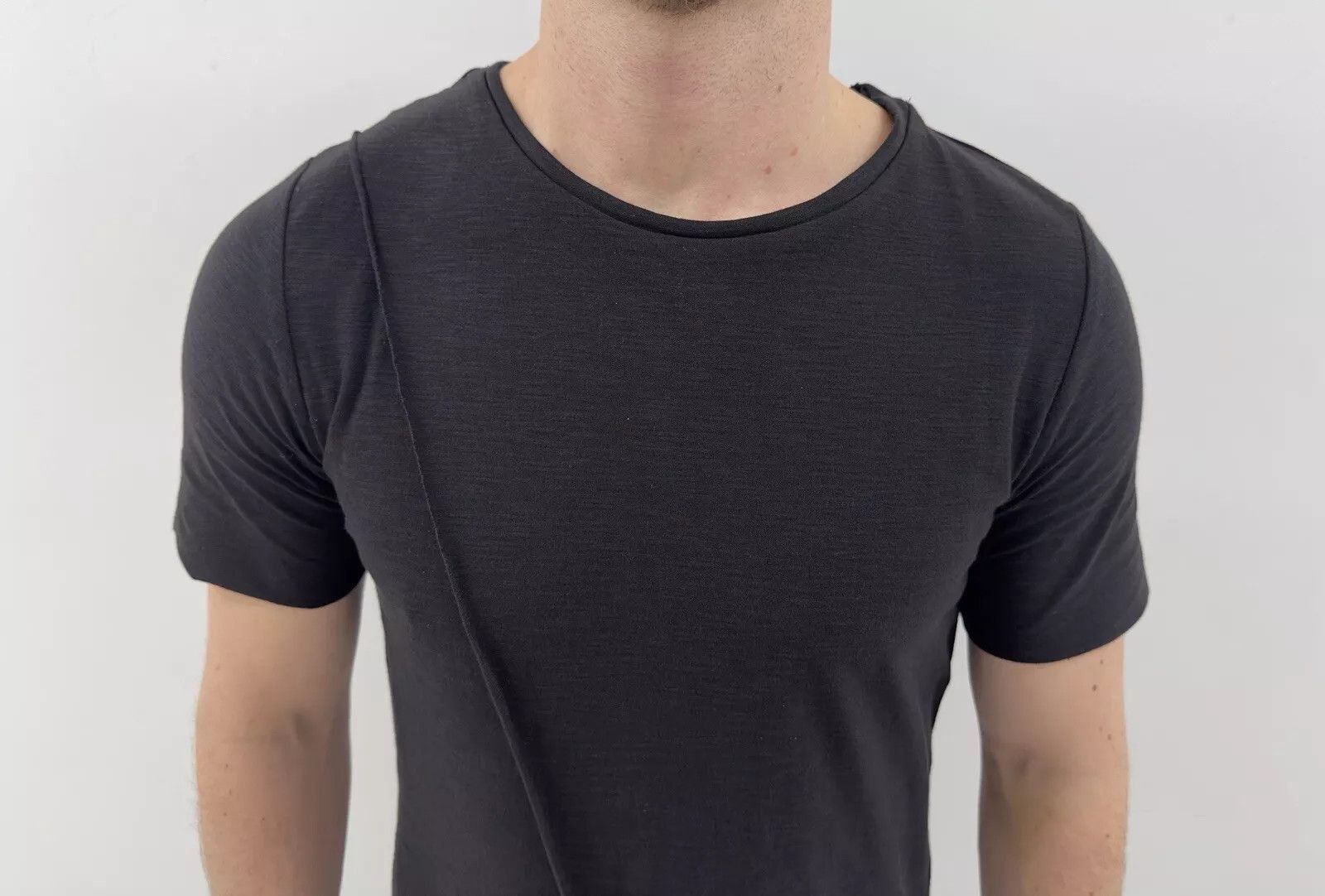 First Aid To The Injured First Aid To The Injured Men T-shirt Asymmetric Avant Garde Size US XS / EU 42 / 0 - 2 Thumbnail